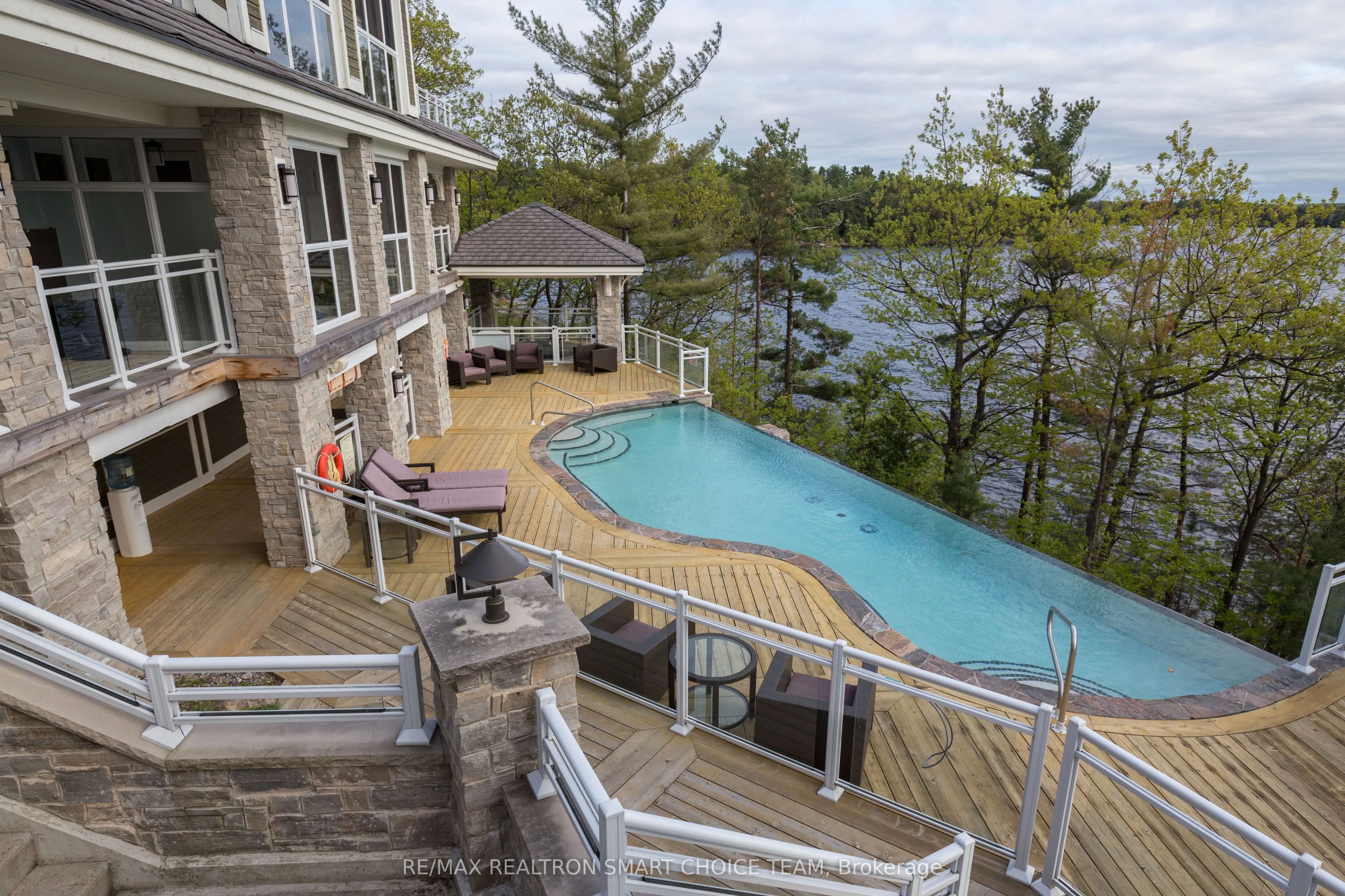 1869 Muskoka 118 Road W #L204-A1&B1