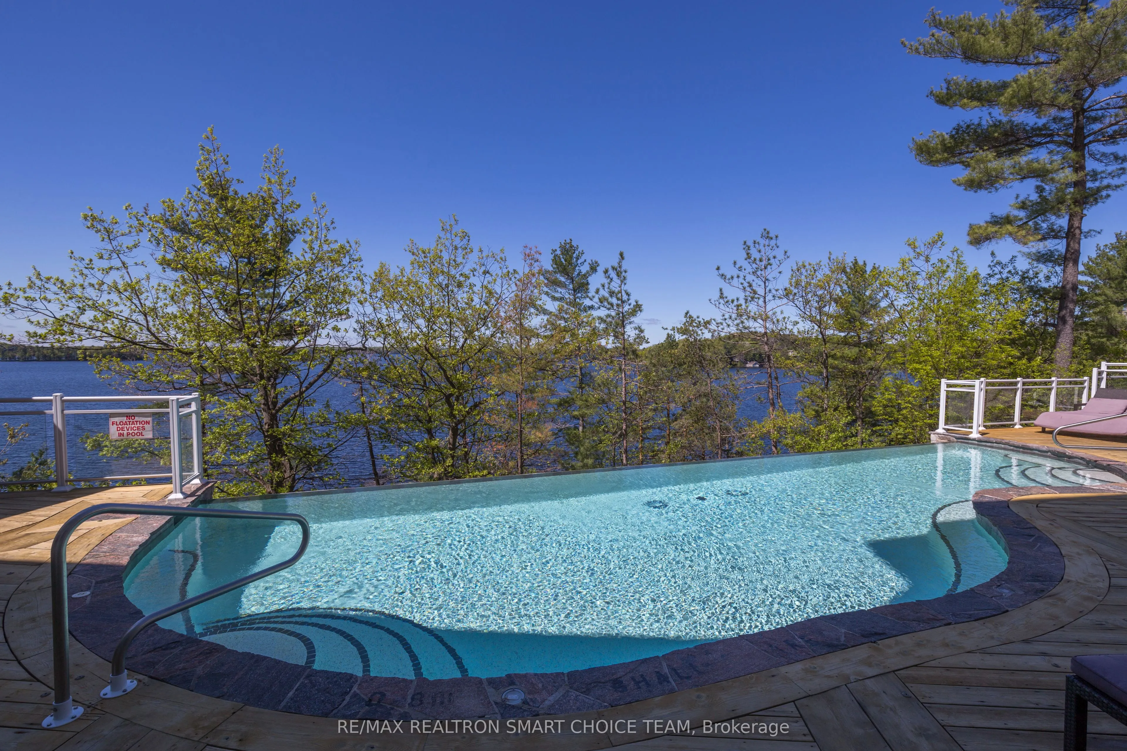 1869 Muskoka 118 Road W #L204-A1&B1