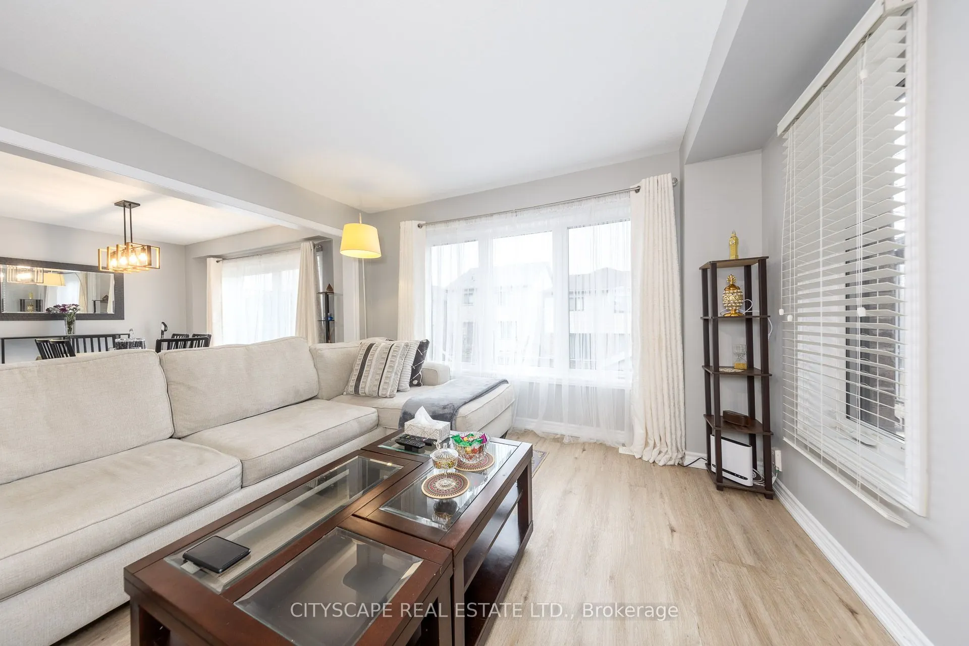 121 Crafter Crescent