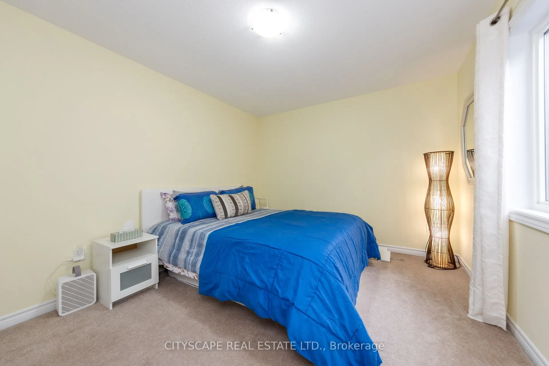 121 Crafter Crescent