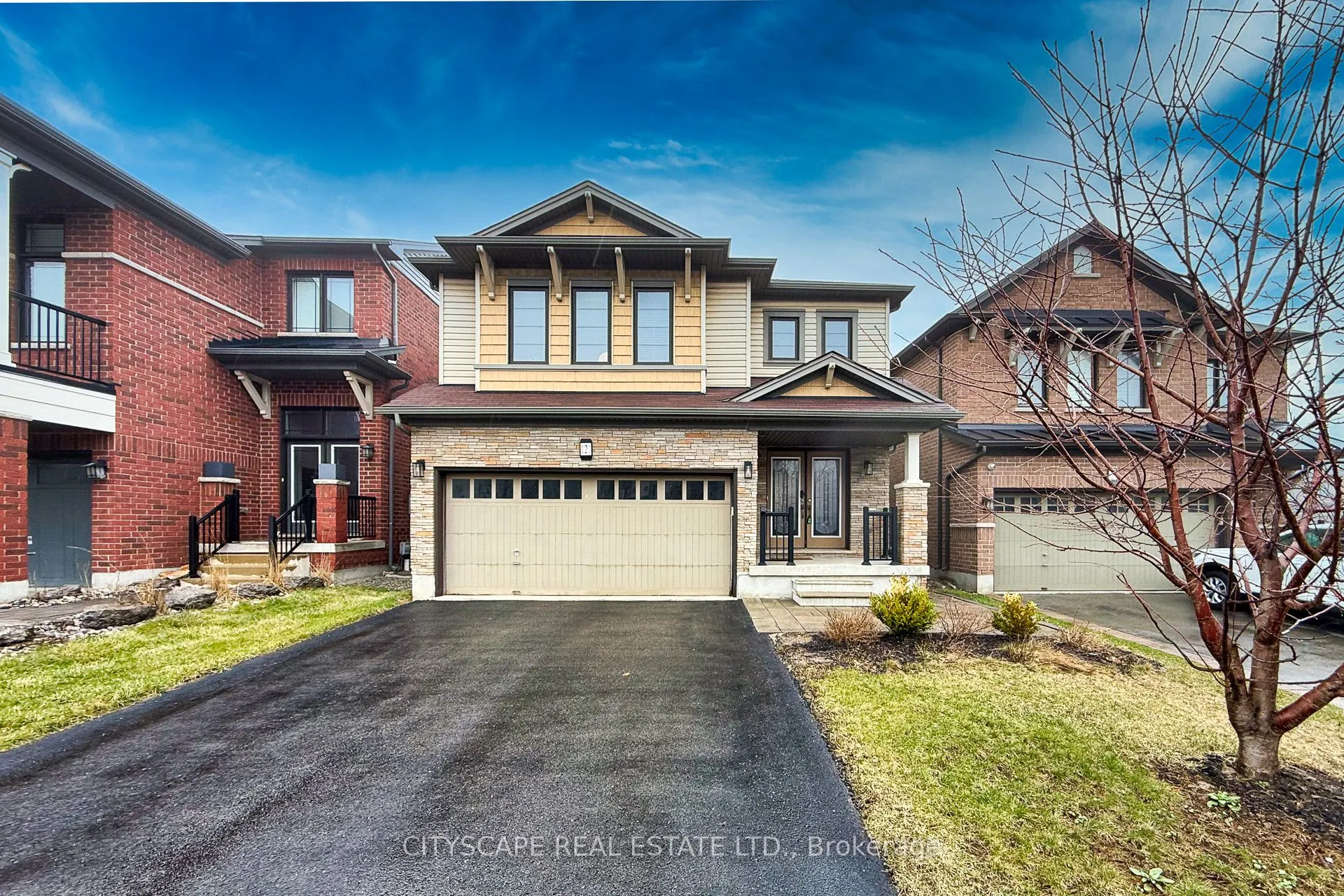 121 Crafter Crescent