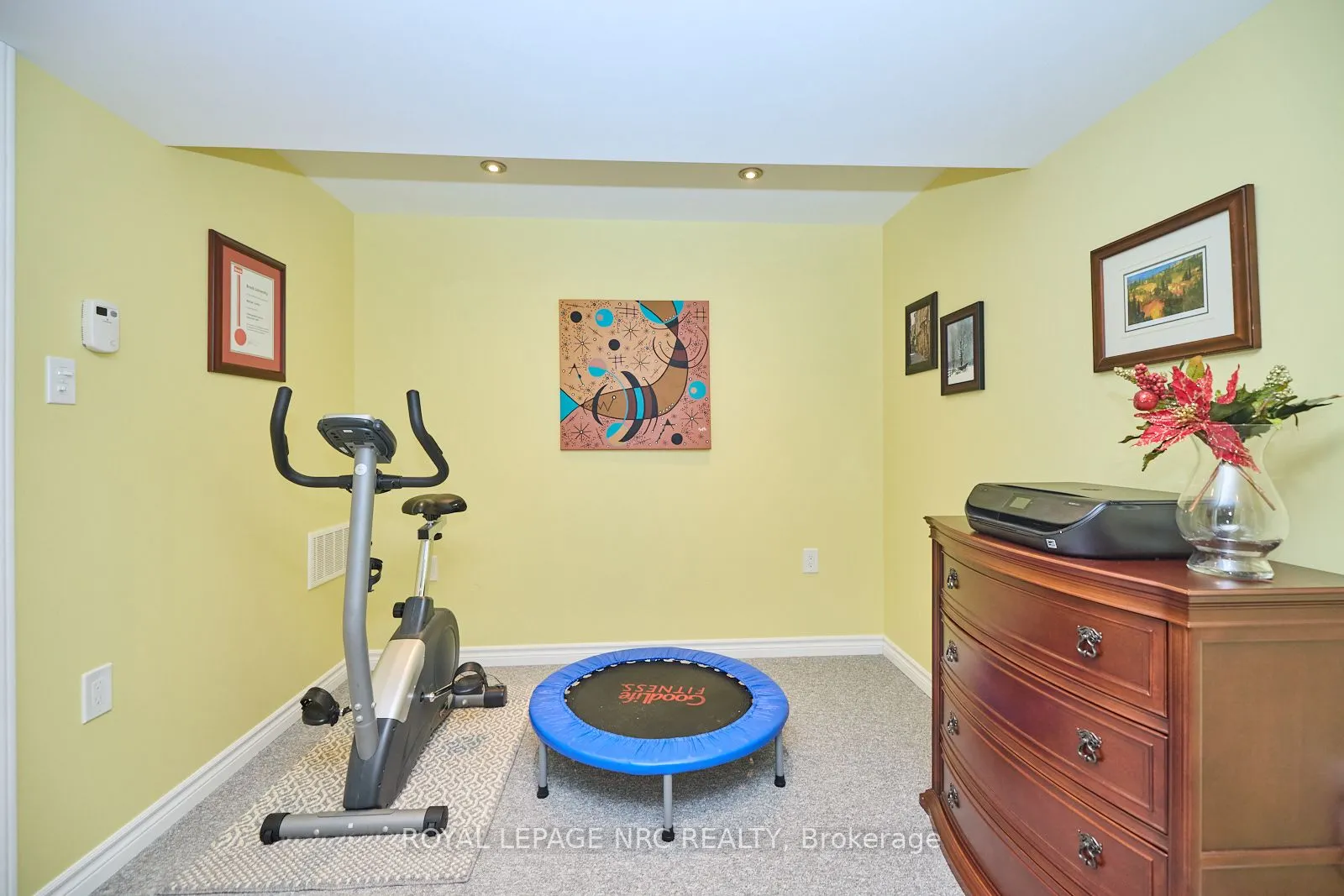 4 Alex Grant Place