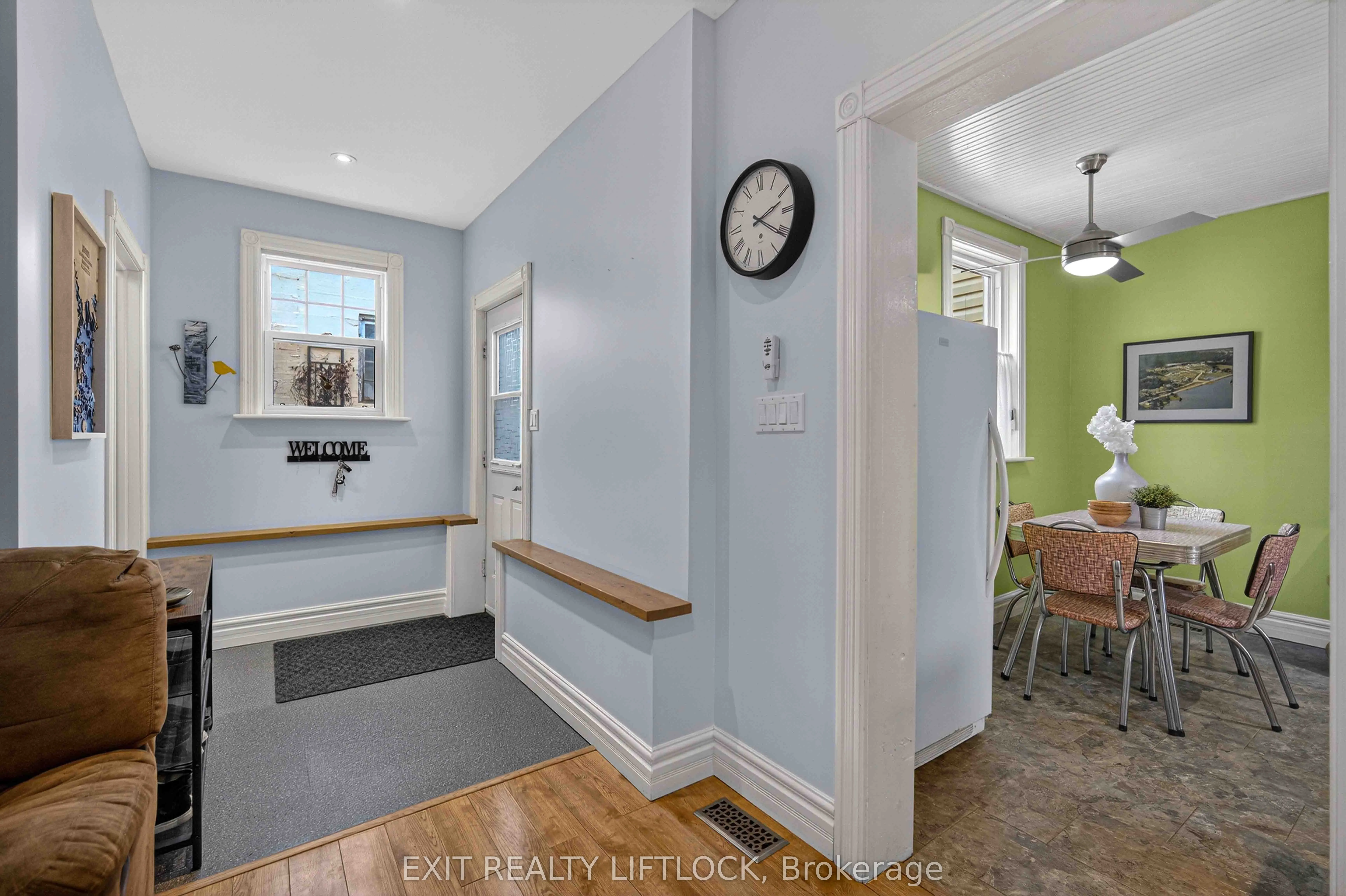 2464 Queen Mary Street