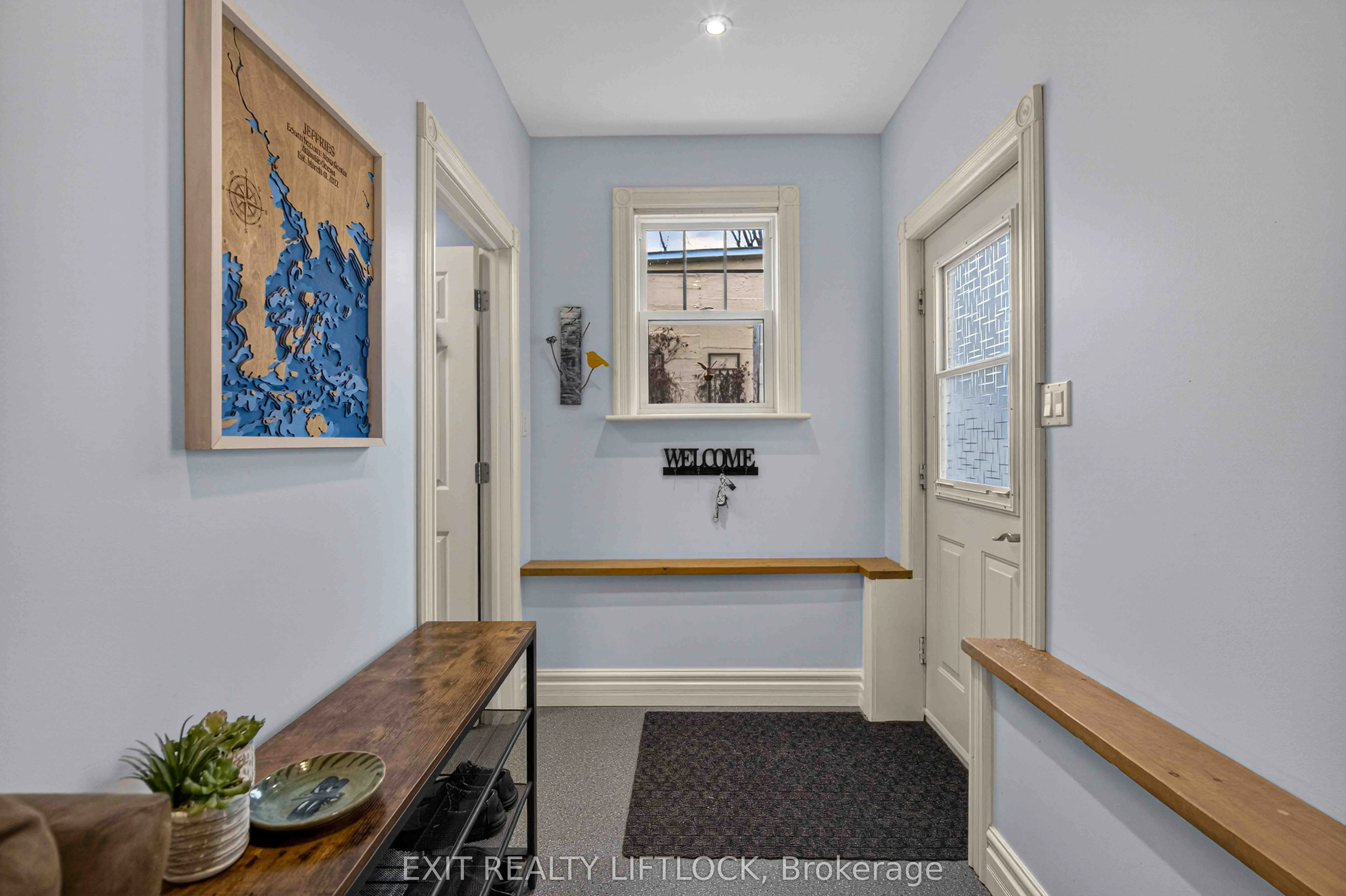 2464 Queen Mary Street