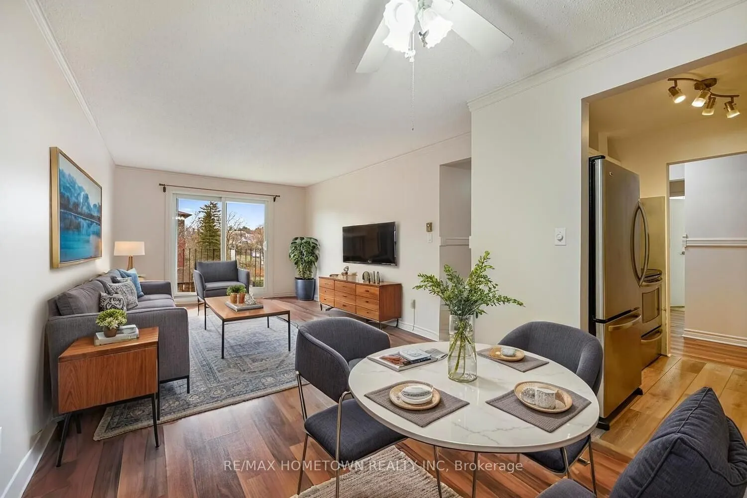 6 Charlotte Place #17