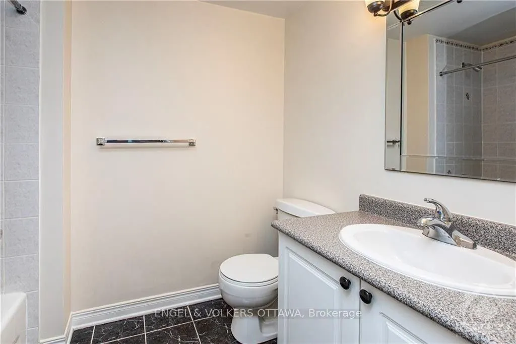 134 York Street #602