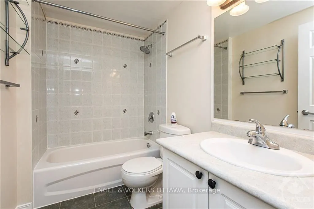 134 York Street #602