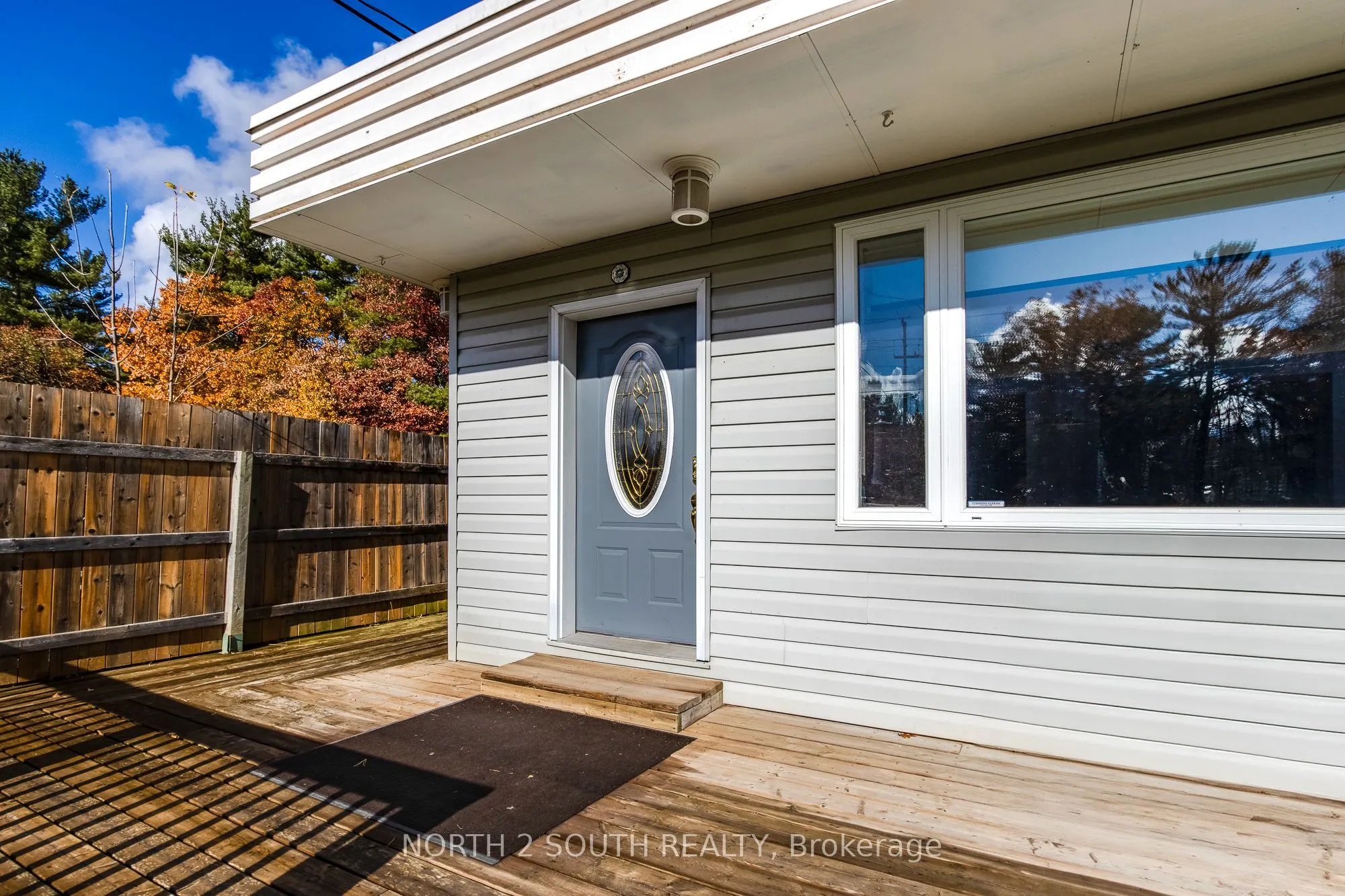 2512 Honey Harbour Road