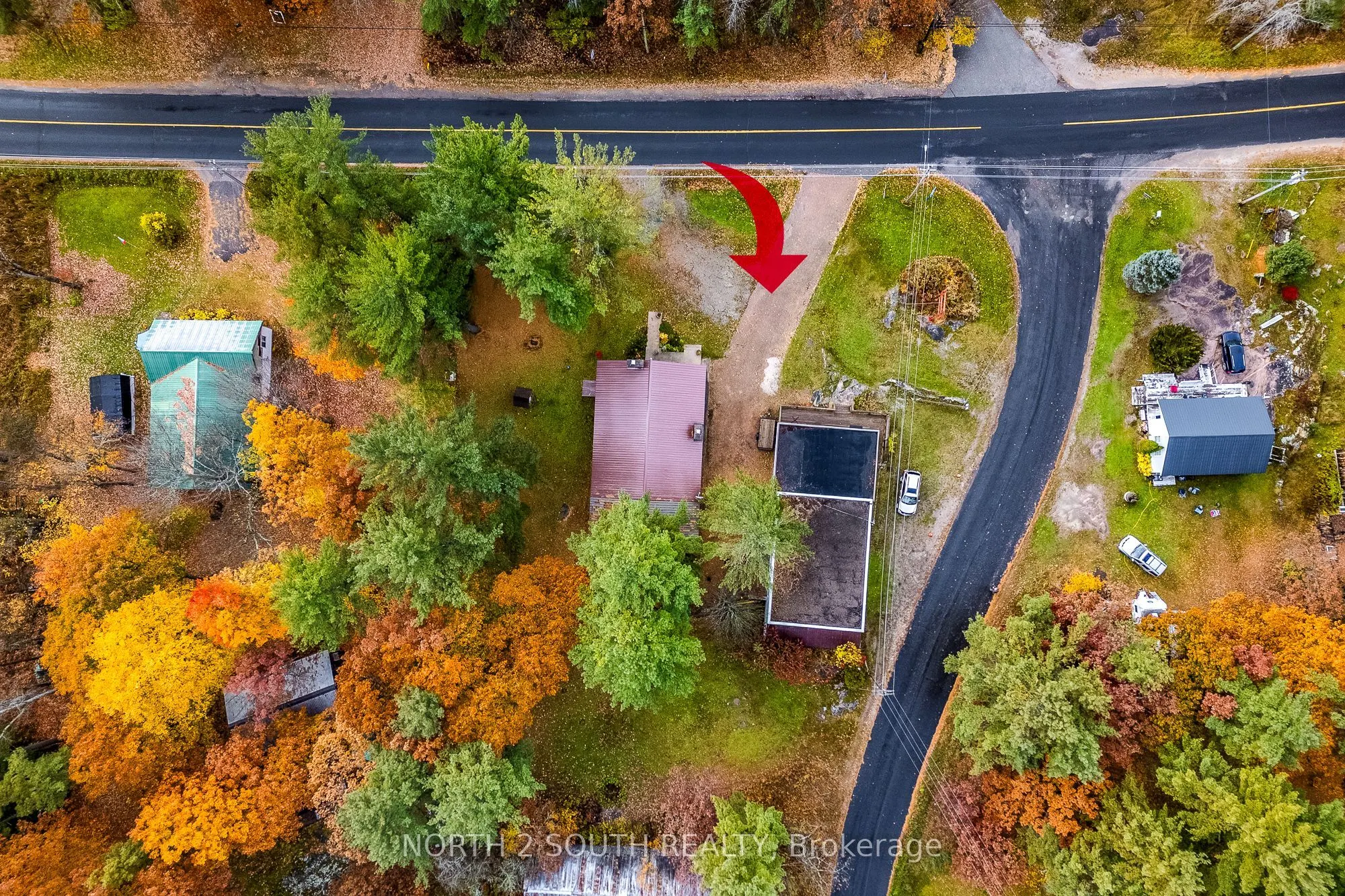 2512 Honey Harbour Road