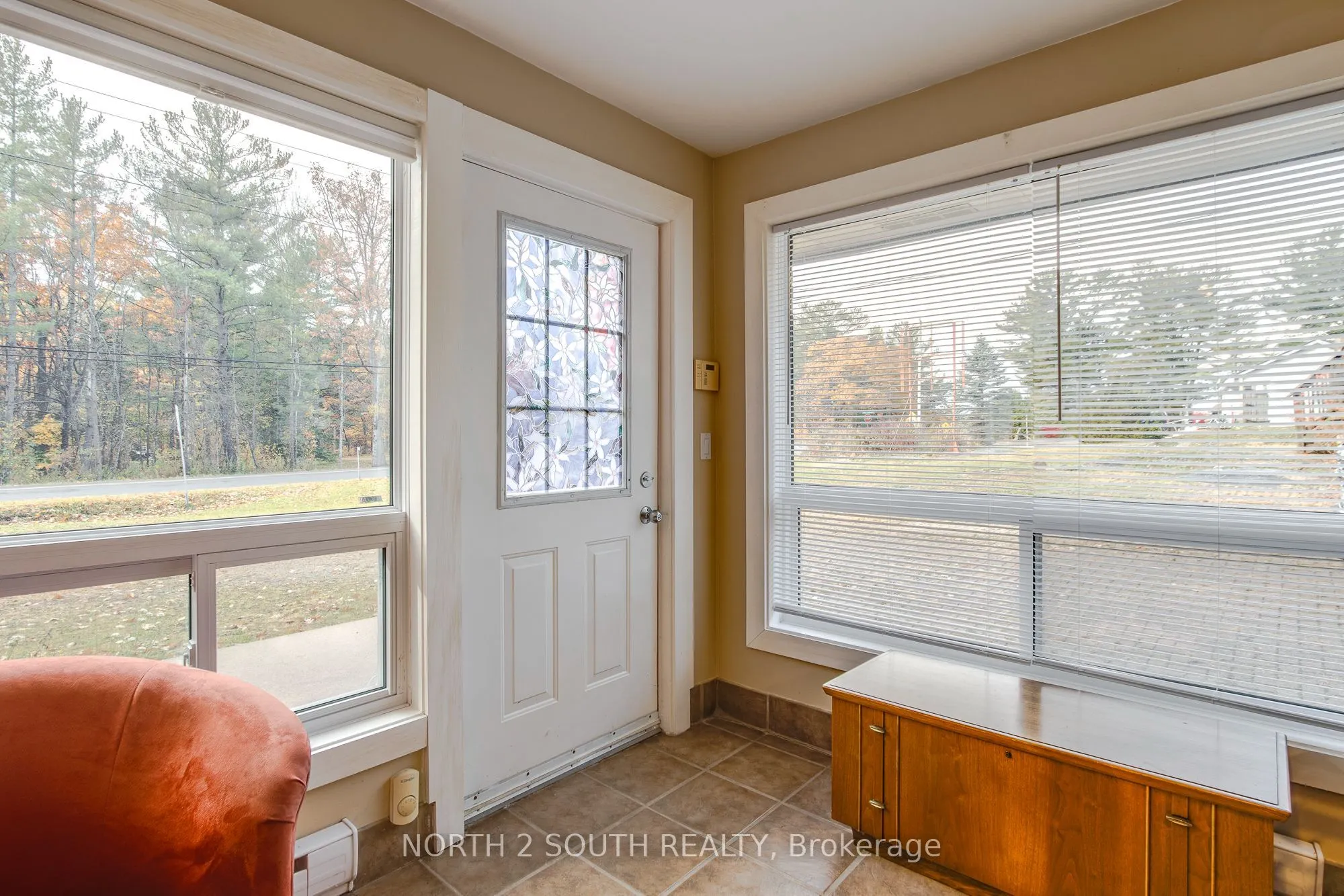 2512 Honey Harbour Road