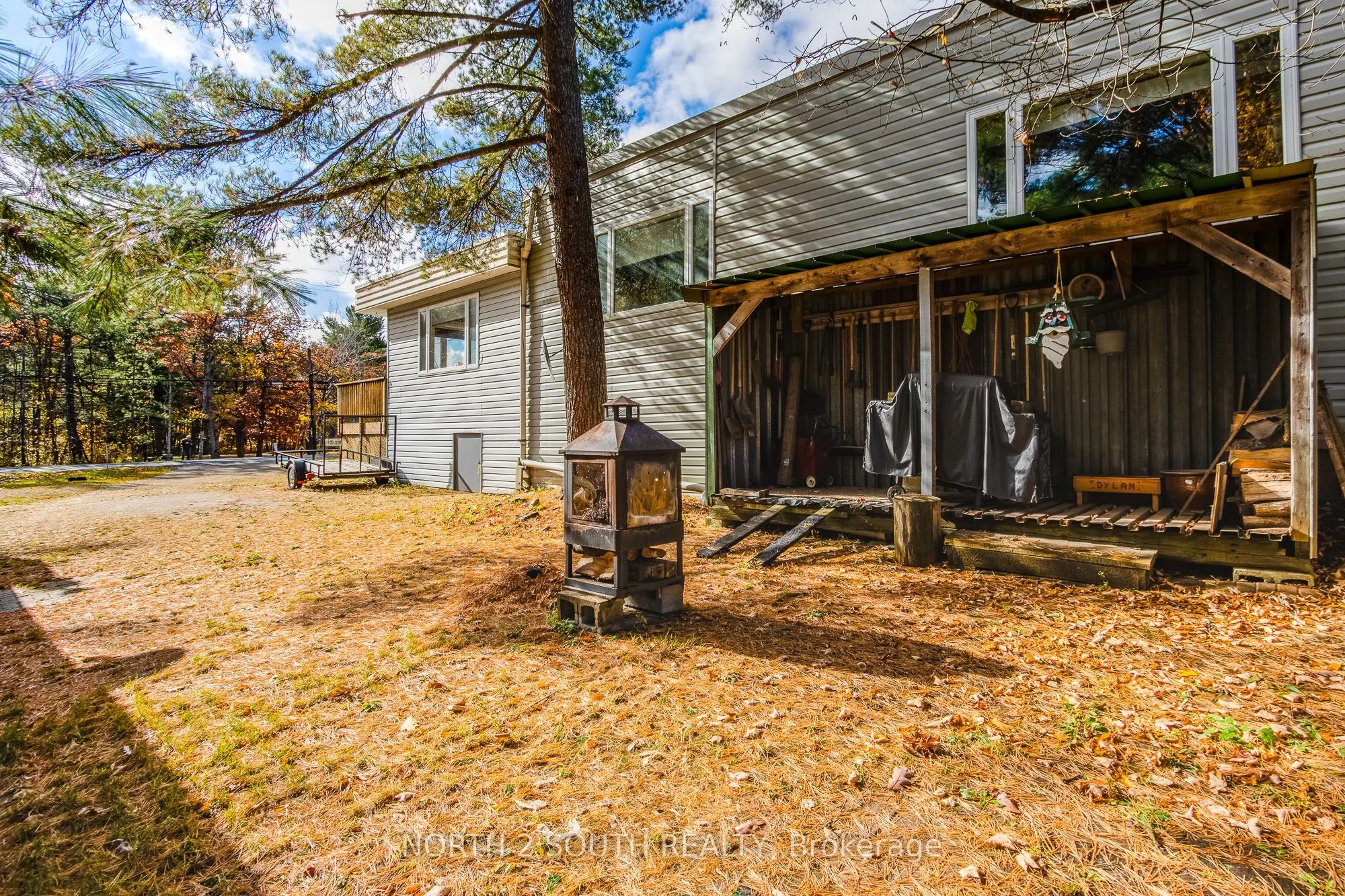 2512 Honey Harbour Road