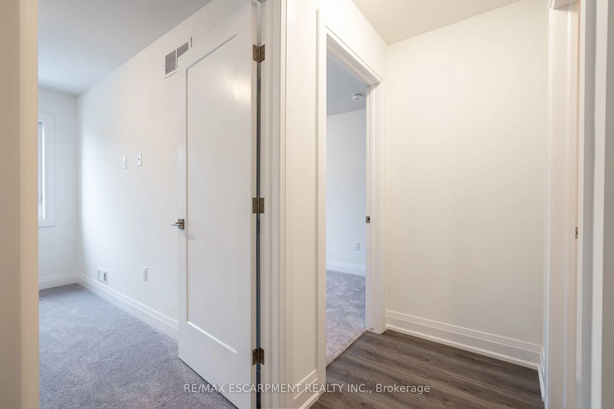 16 CLEAR VALLEY Lane