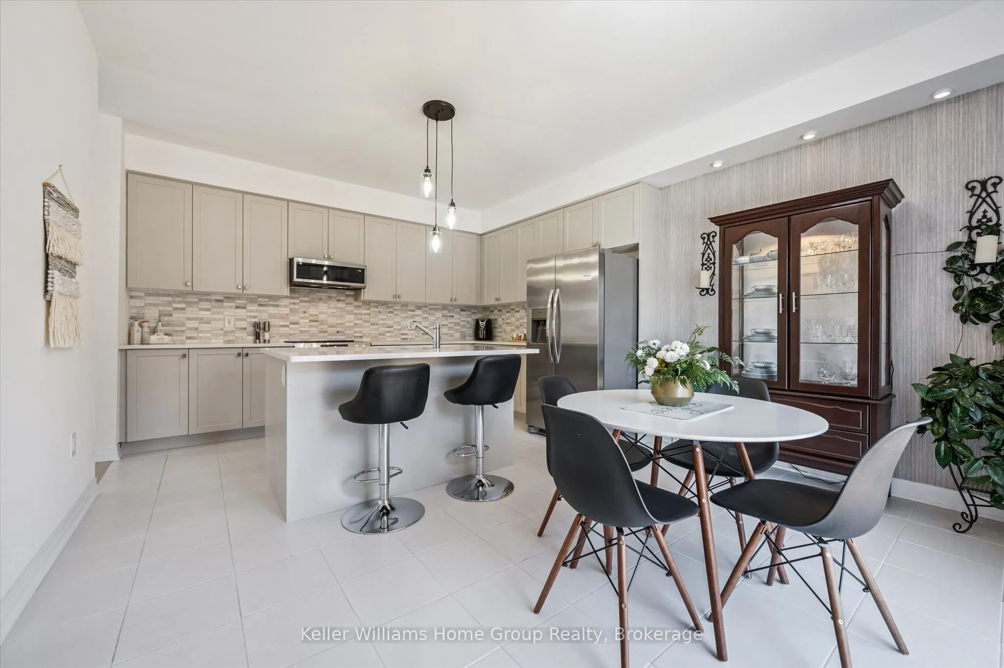 160 Raftis Street