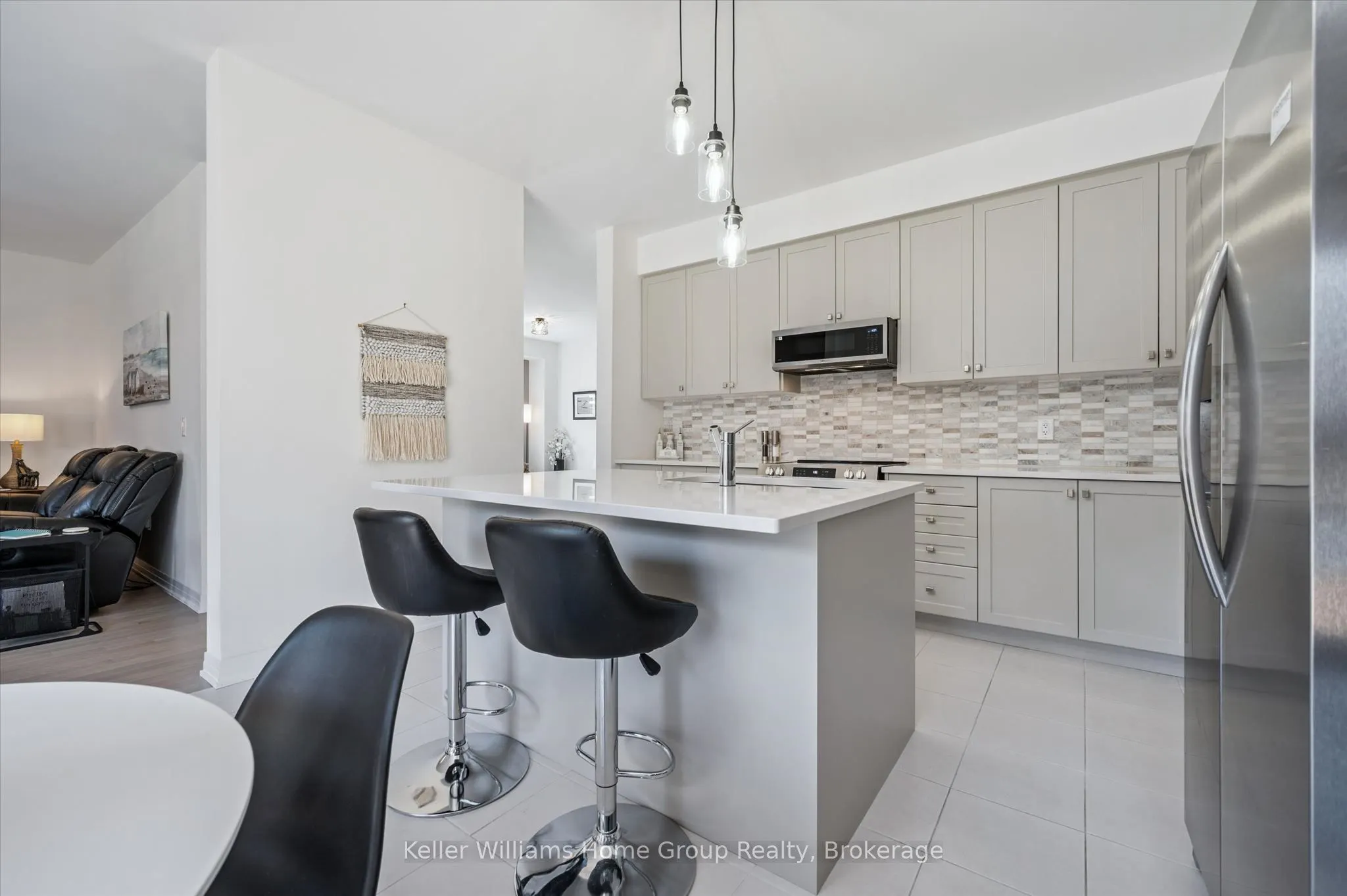 160 Raftis Street