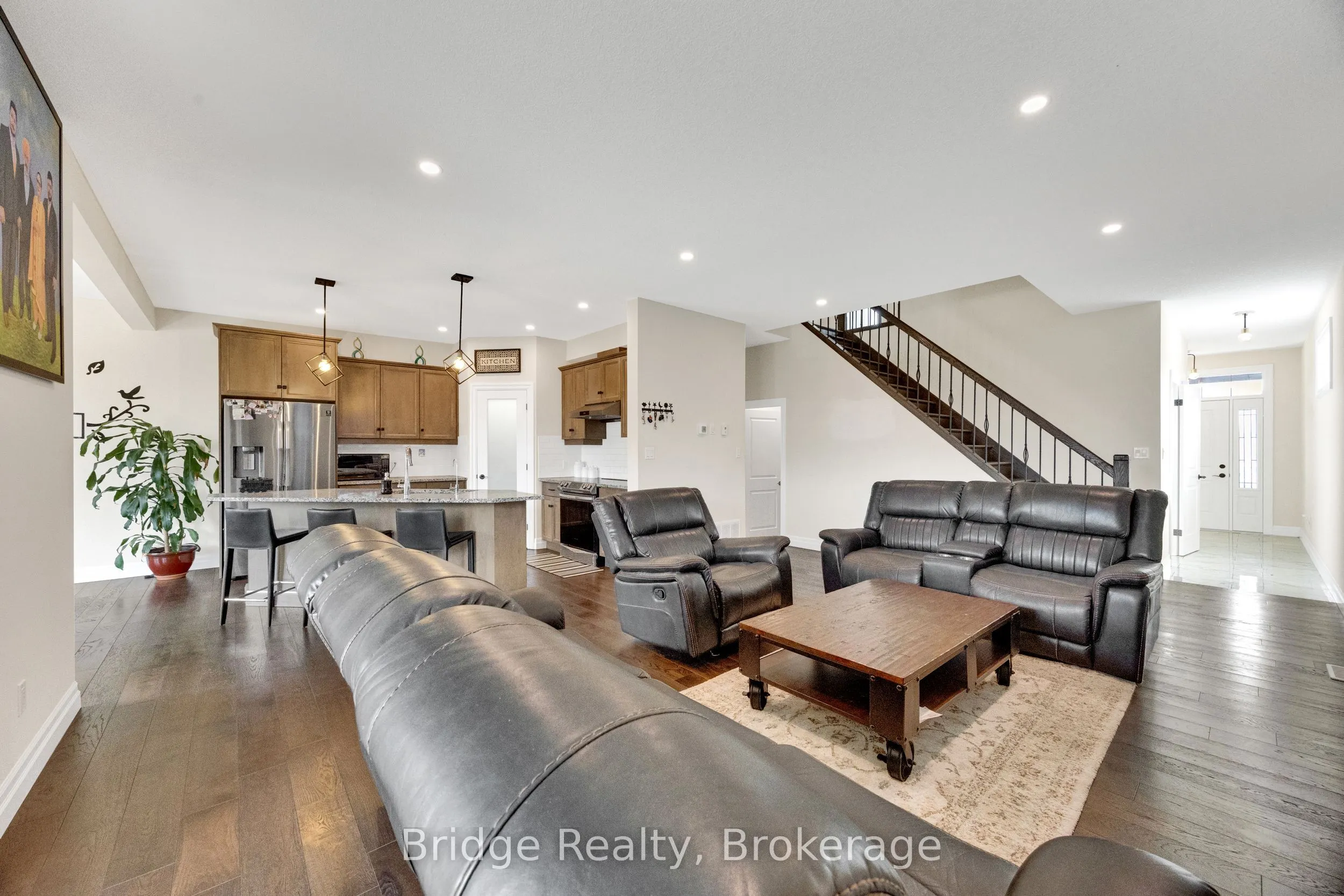 256 Tamarack Boulevard