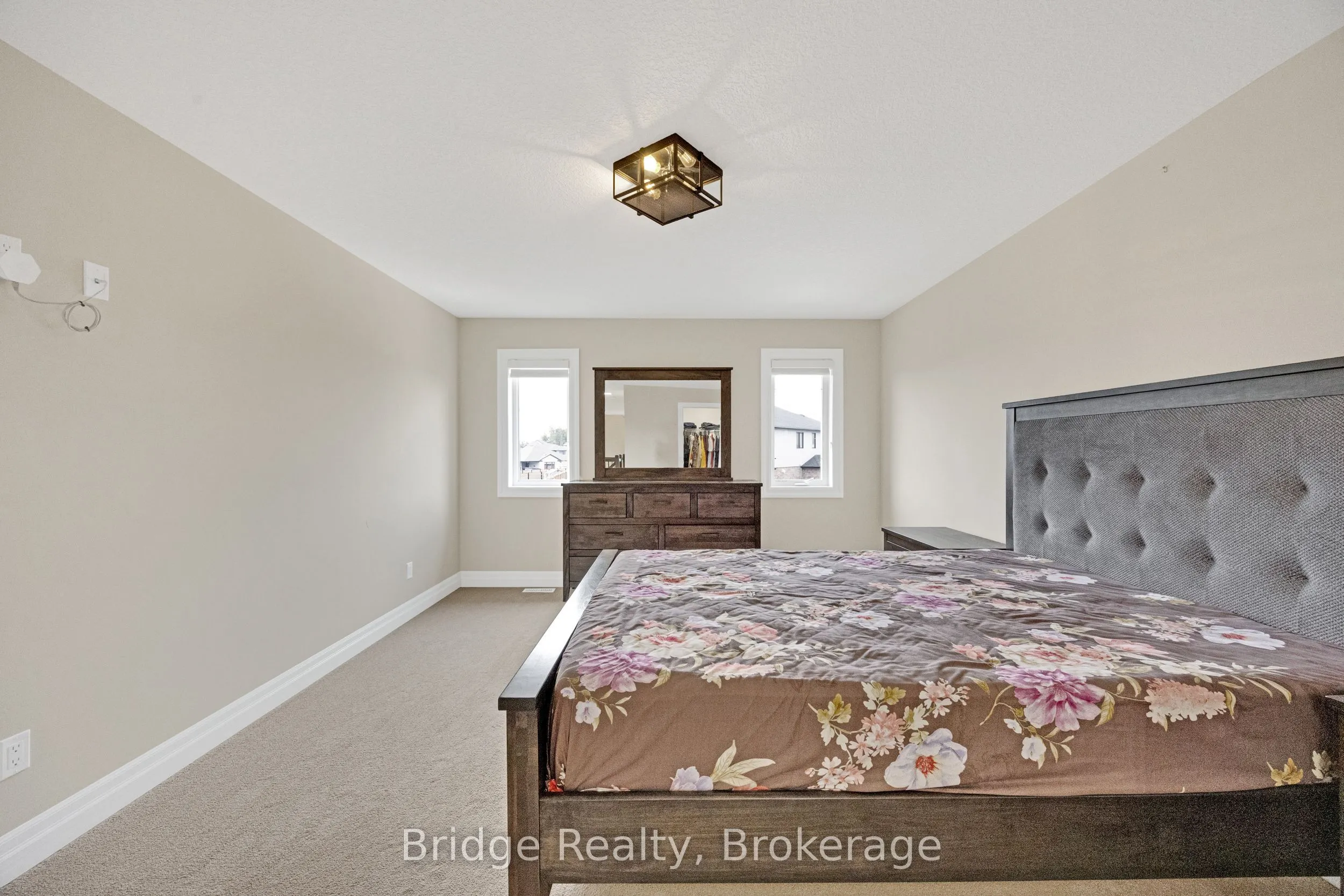 256 Tamarack Boulevard