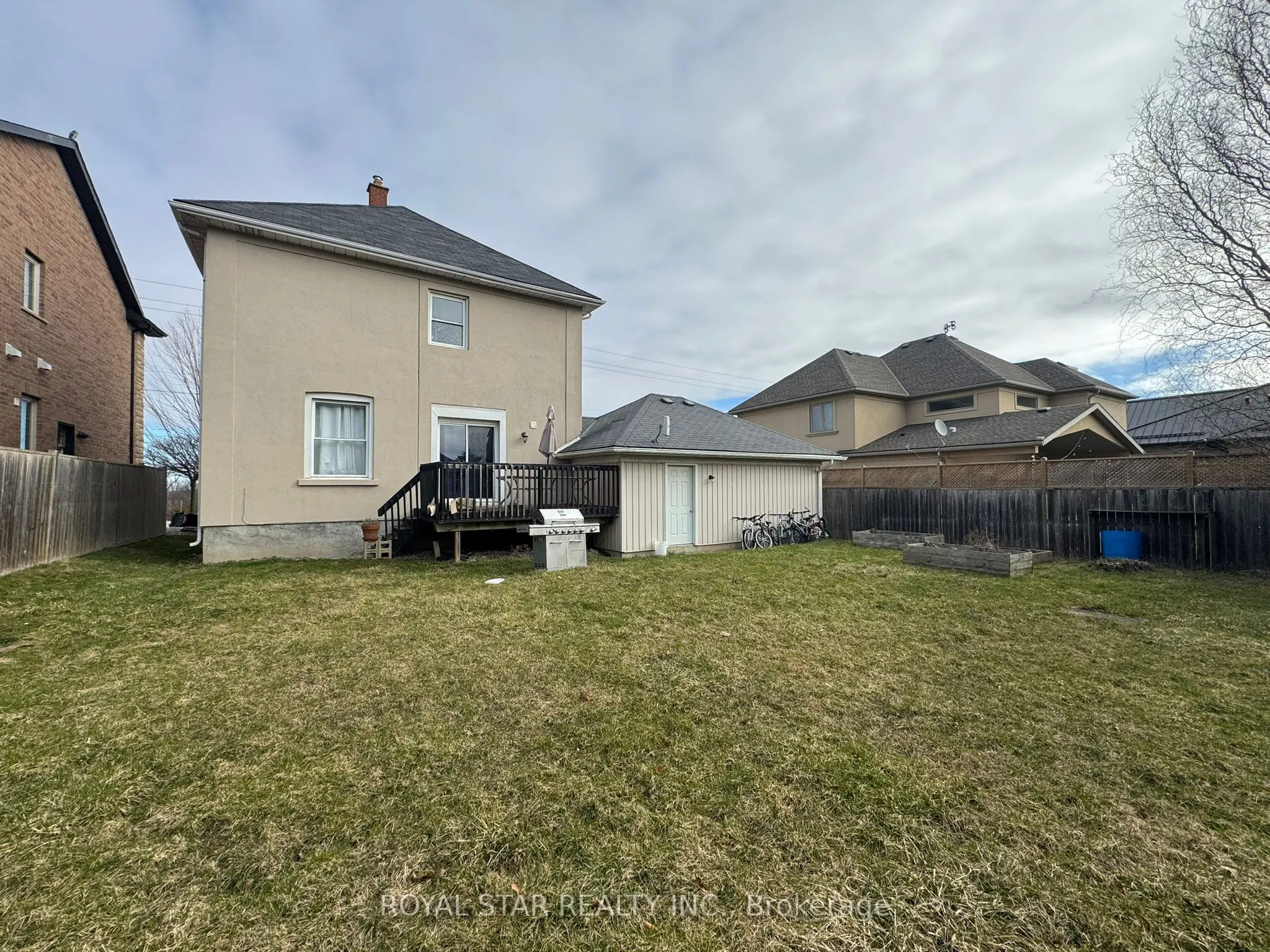 323 Queenston Road
