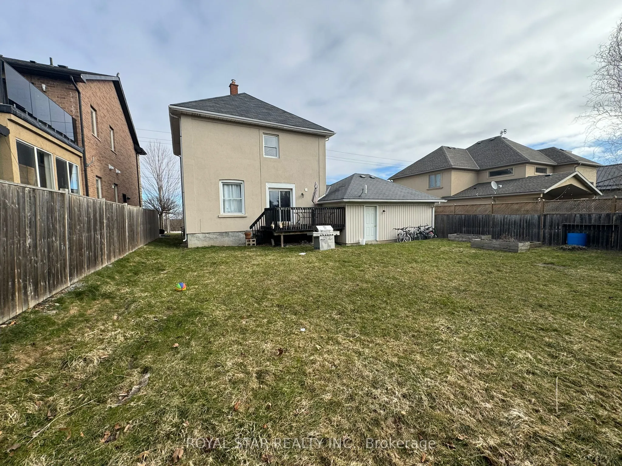 323 Queenston Road