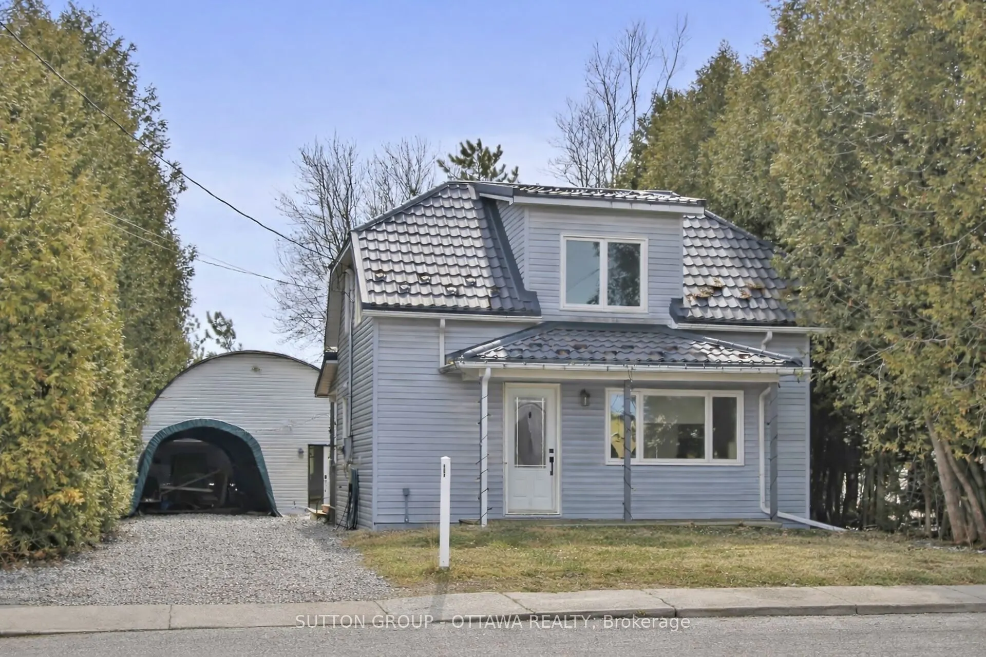 2172 Laval Street