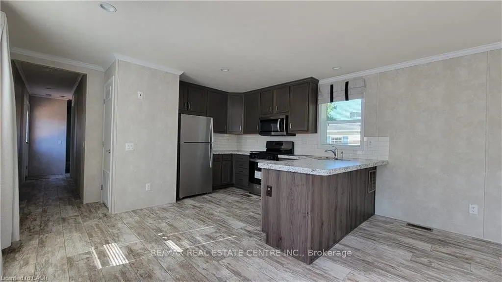 24 MacPherson Crescent #24