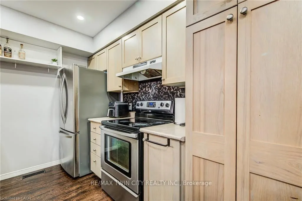 120 Dudhope Avenue #20
