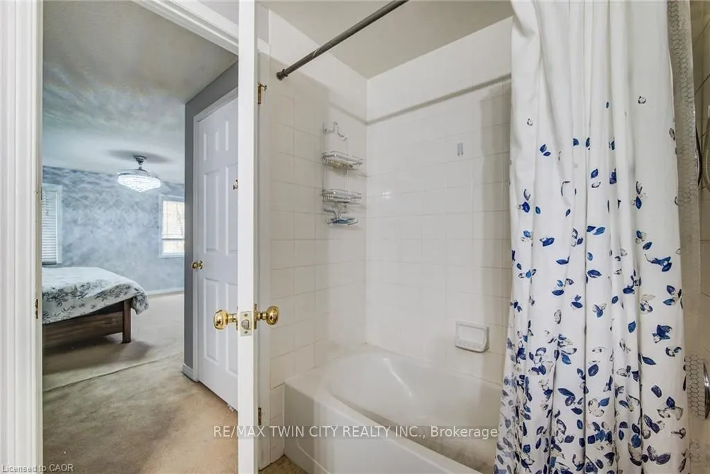 120 Dudhope Avenue #20