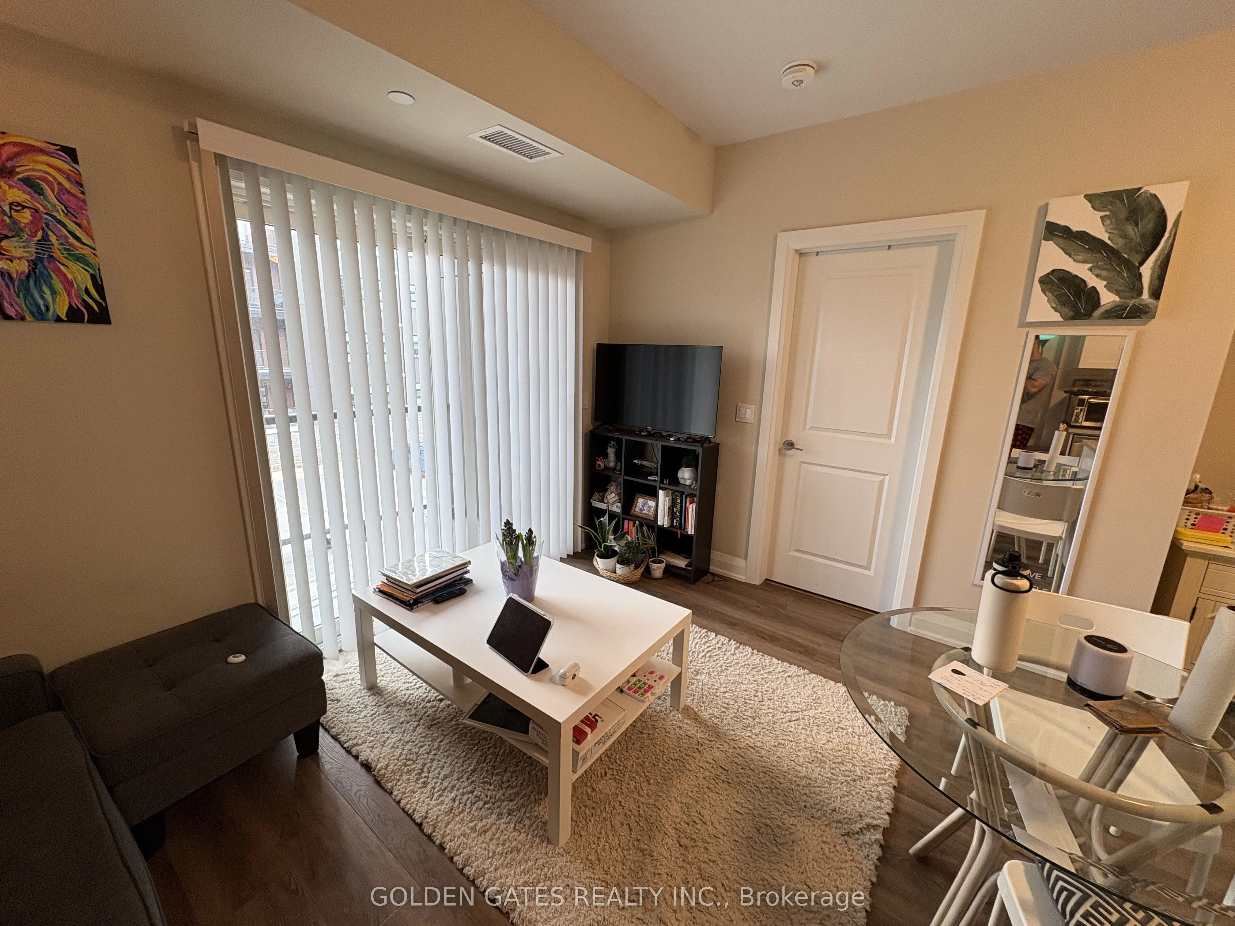 118 Summersides Boulevard #201