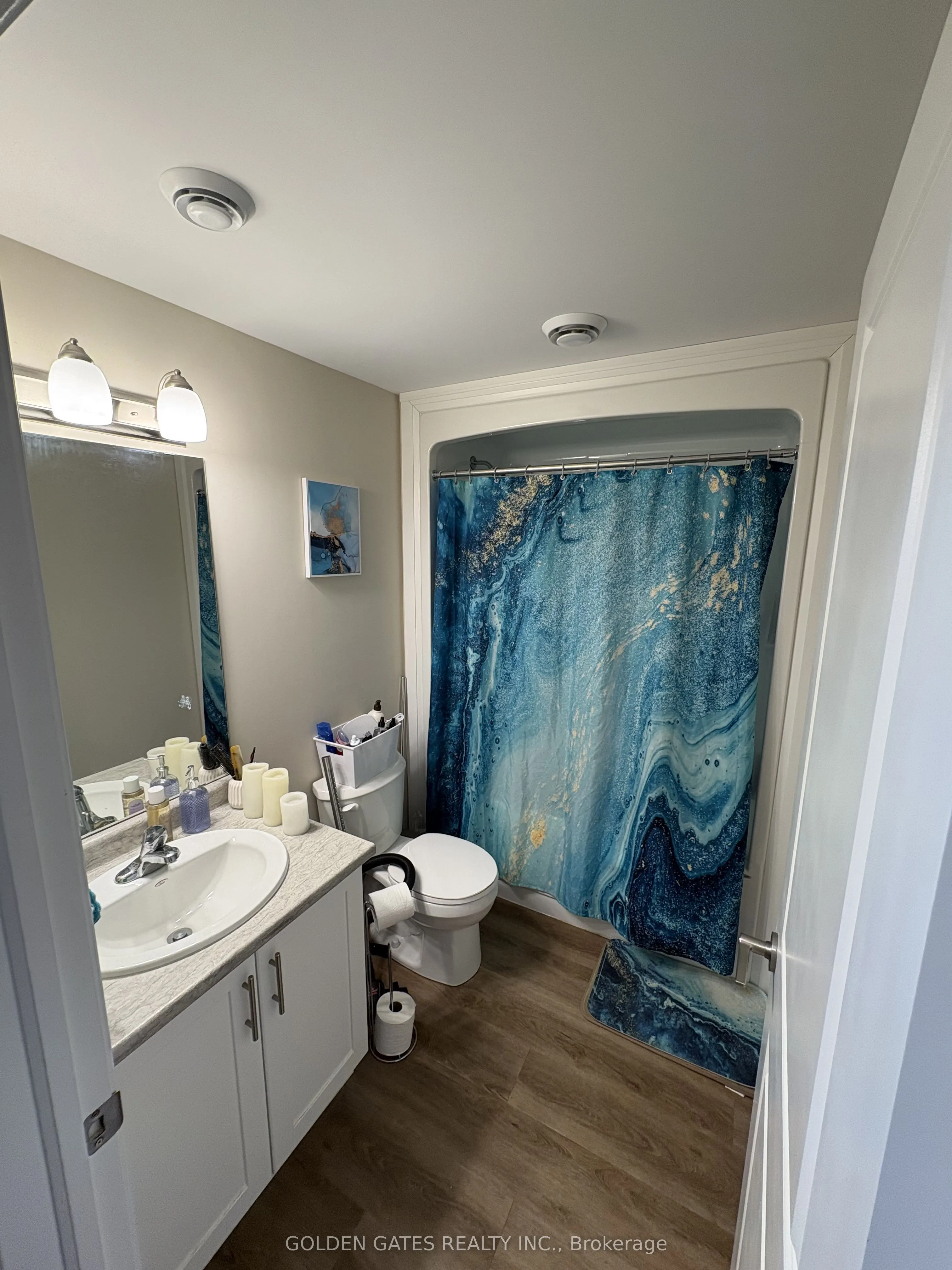 118 Summersides Boulevard #201