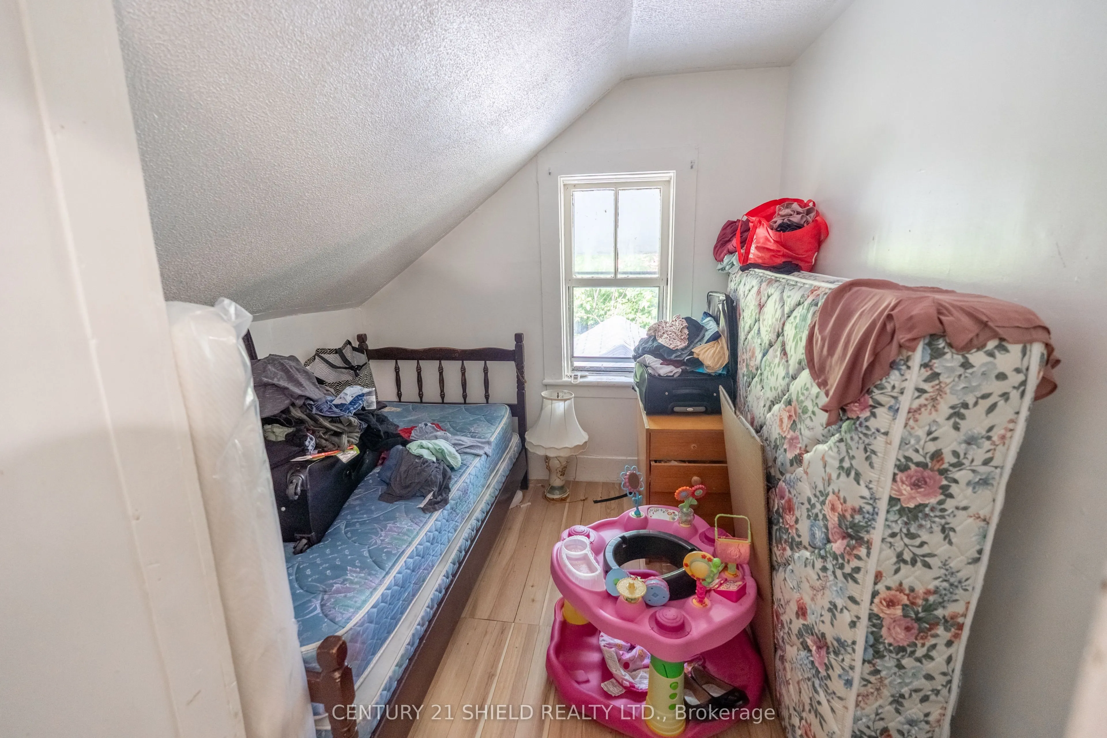 42-46 Marlborough Street S
