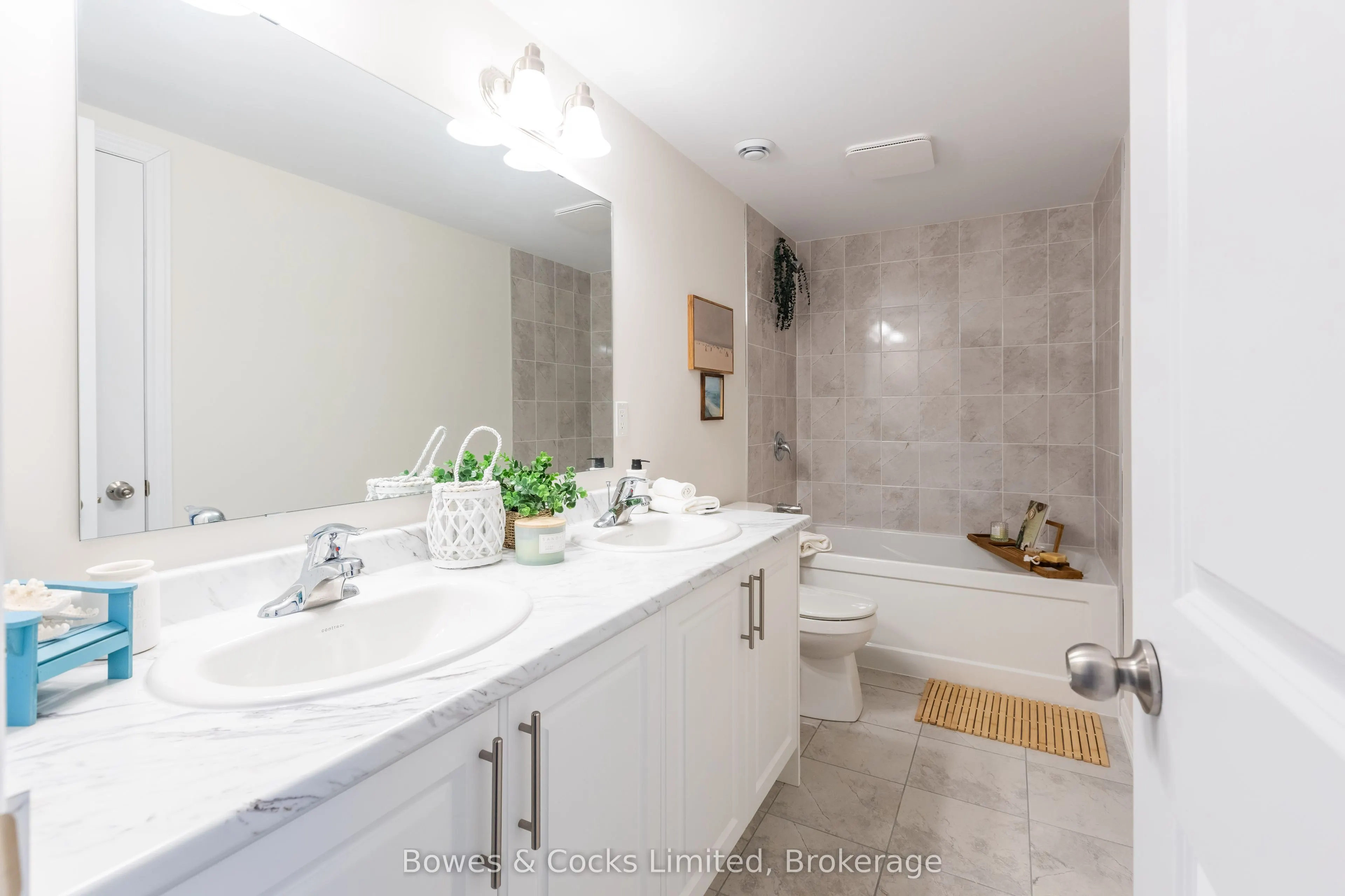 48 Maple Avenue #104