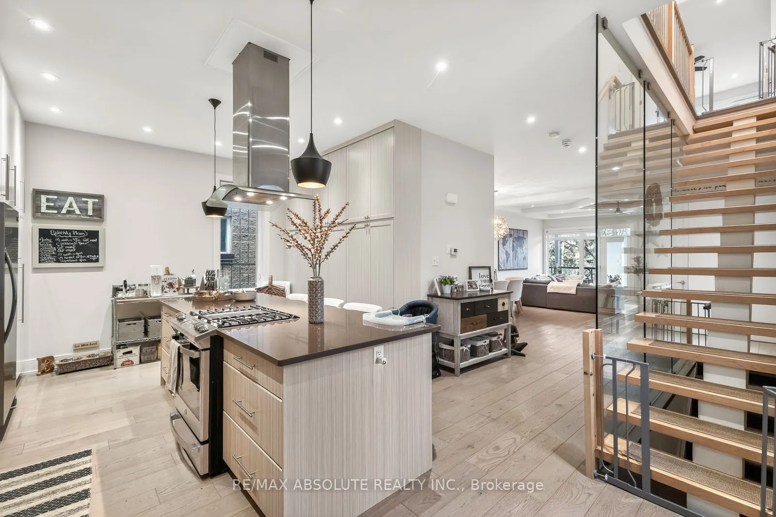 246 Westhaven Crescent