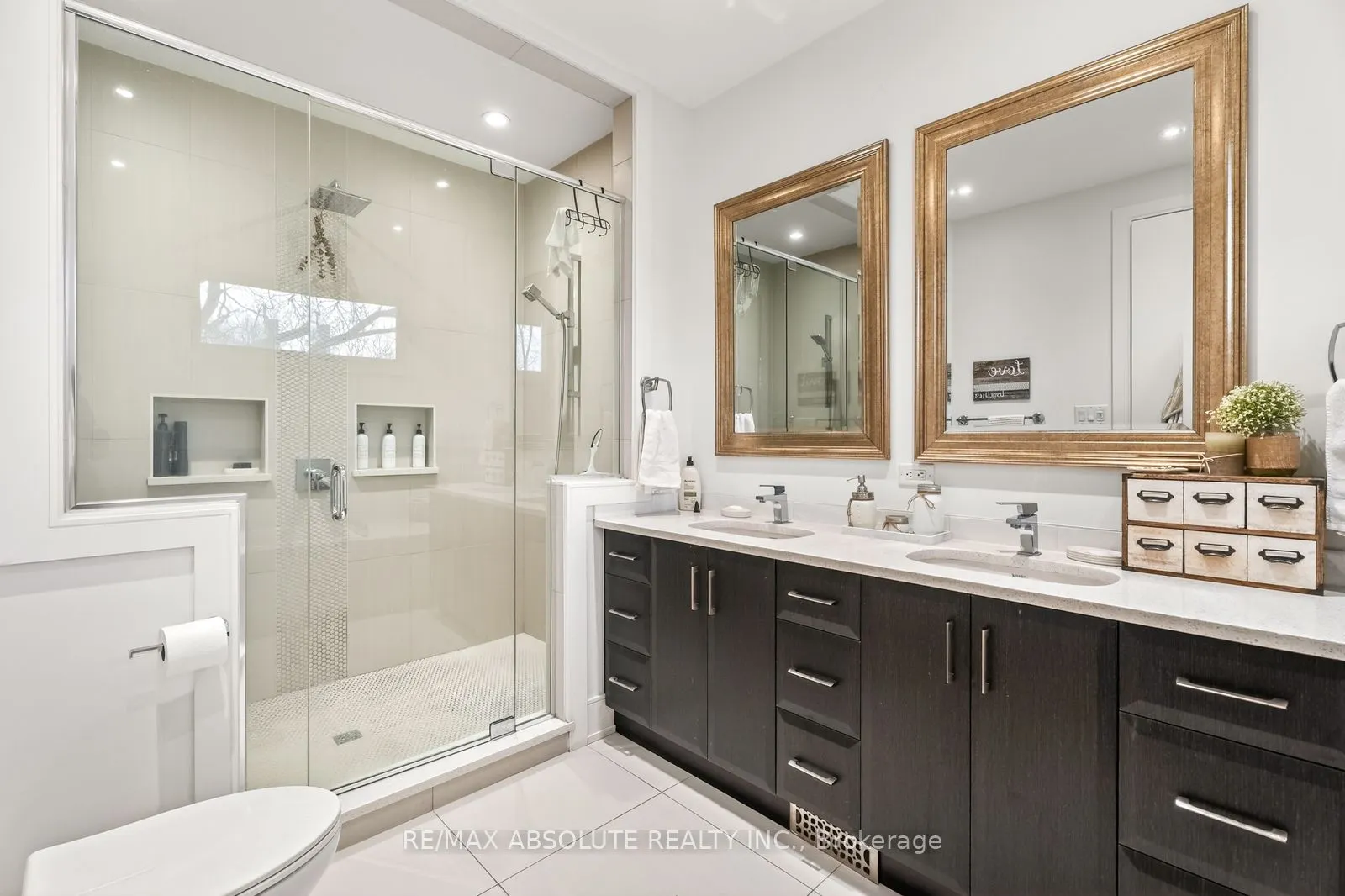 246 Westhaven Crescent