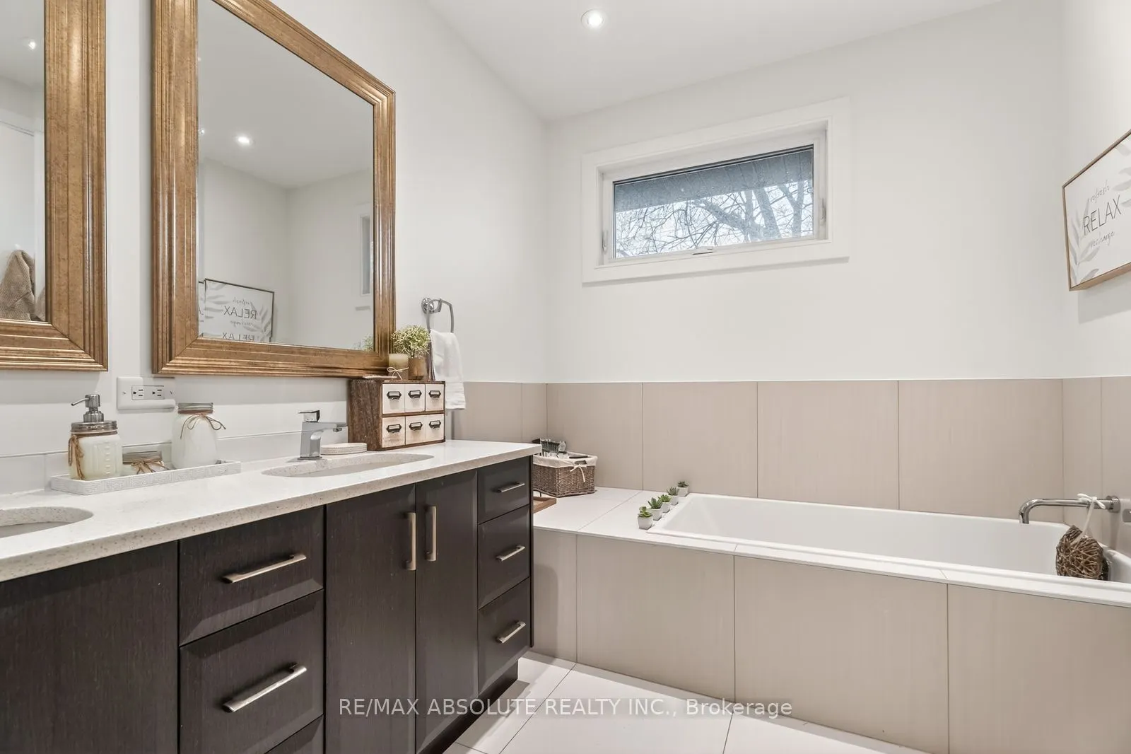 246 Westhaven Crescent