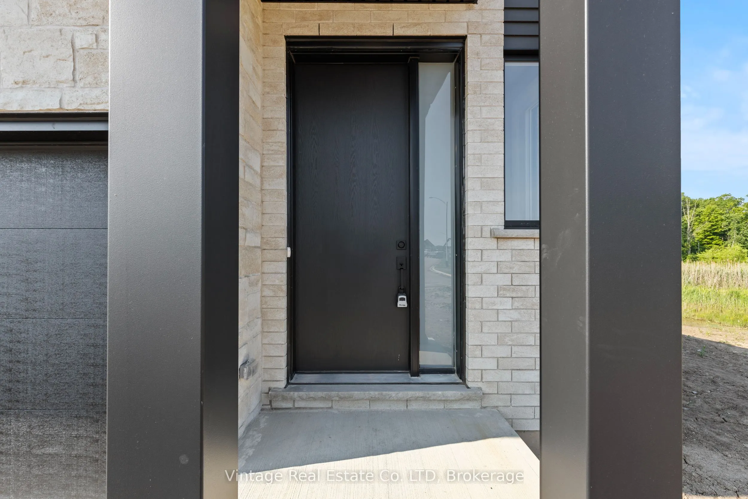 7455 Majestic Trail