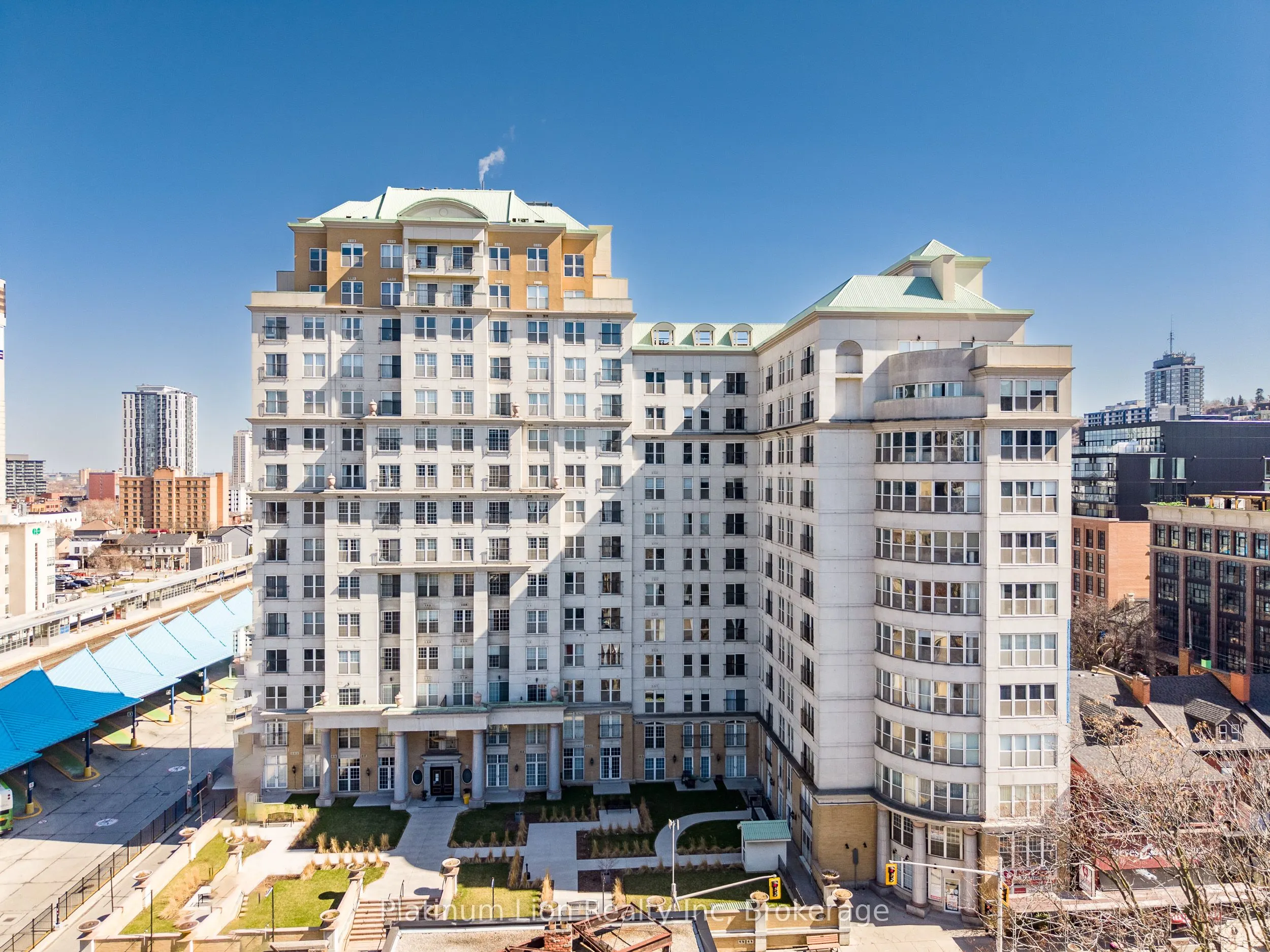 135 James Street S #910
