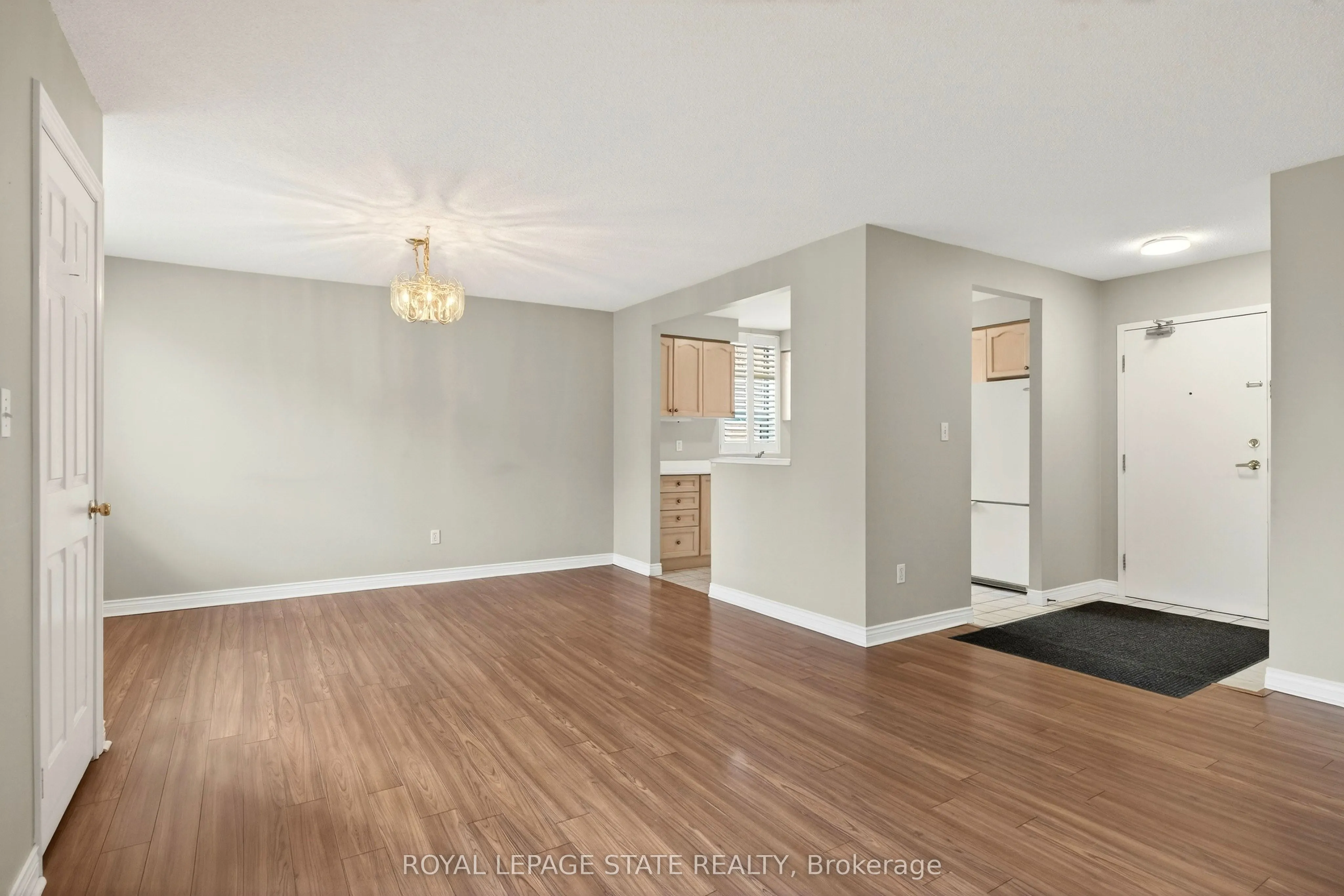 8 Main Street #101