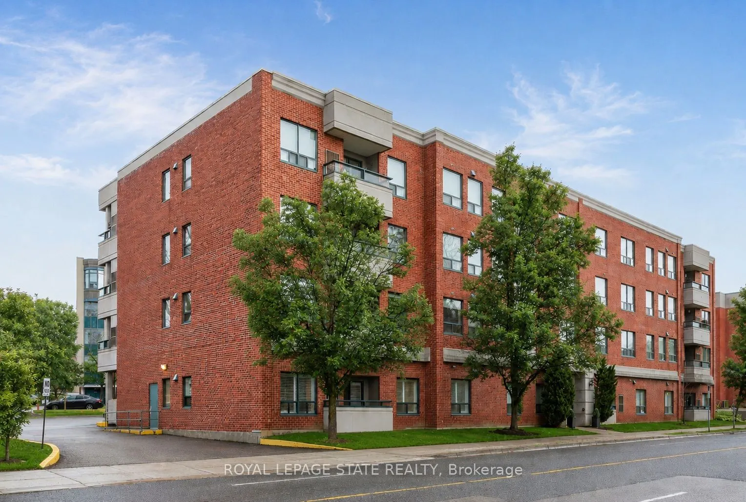 8 Main Street #101