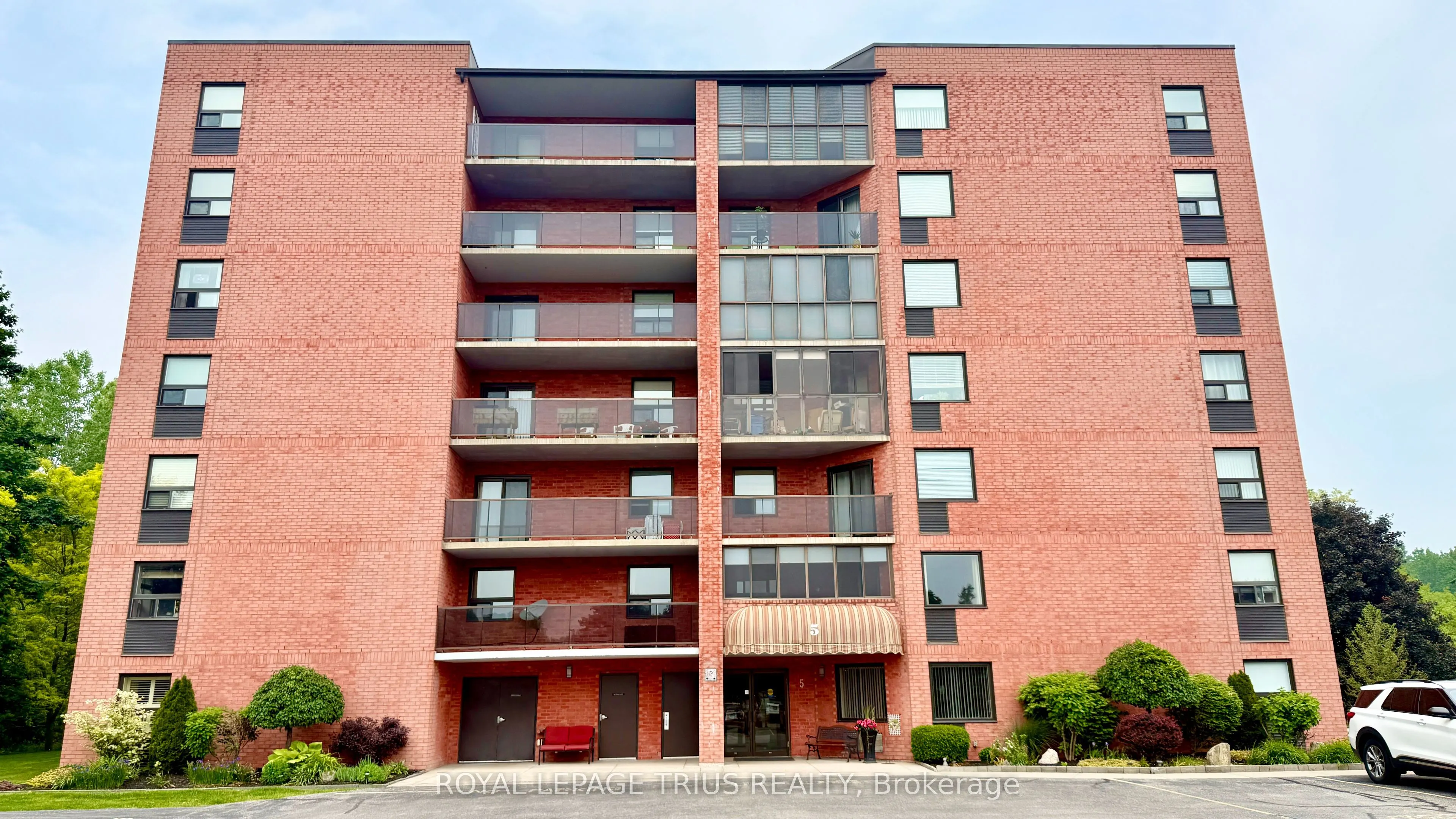 5 MILL POND Court #604