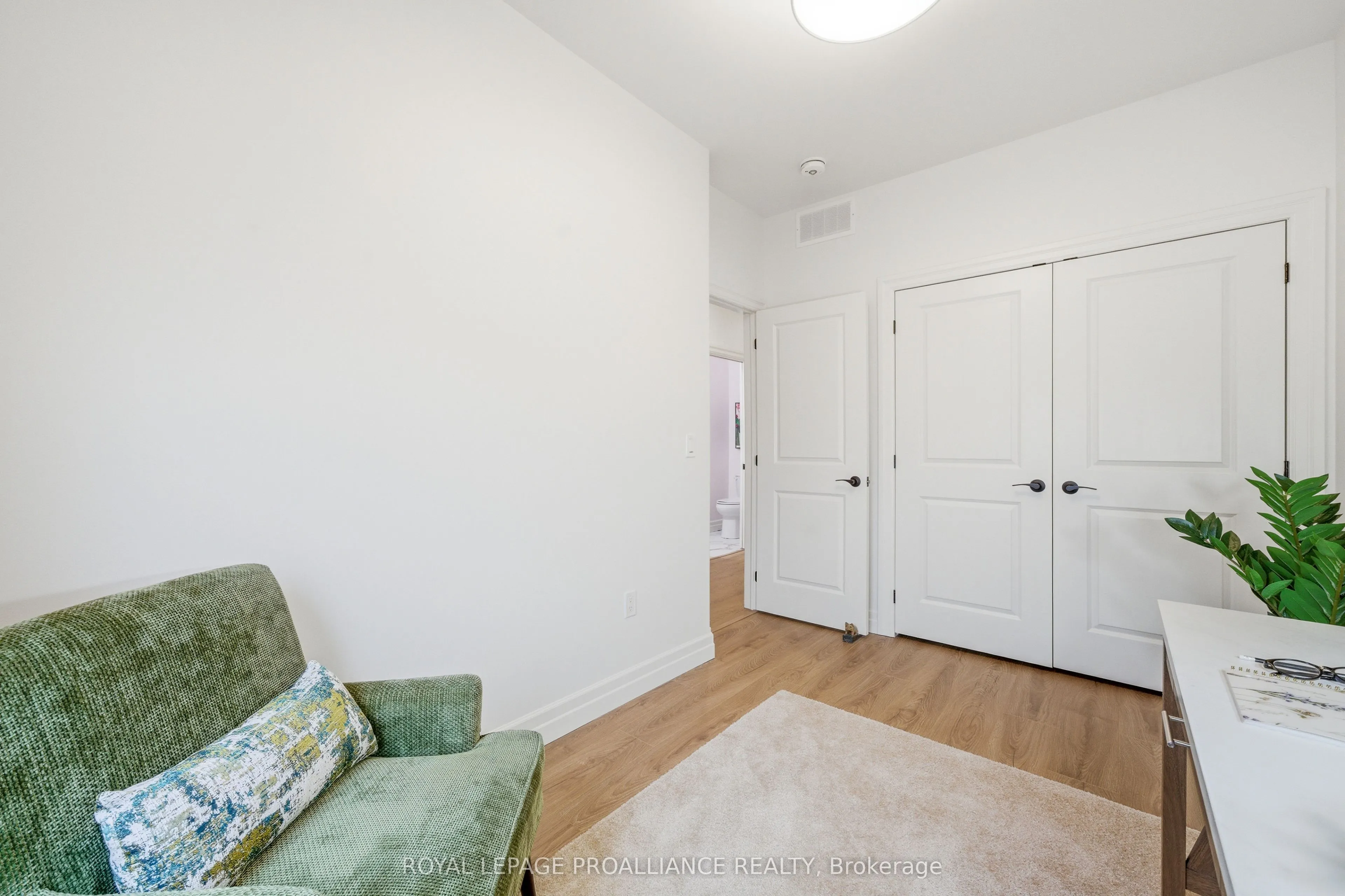 48 Deerview Drive