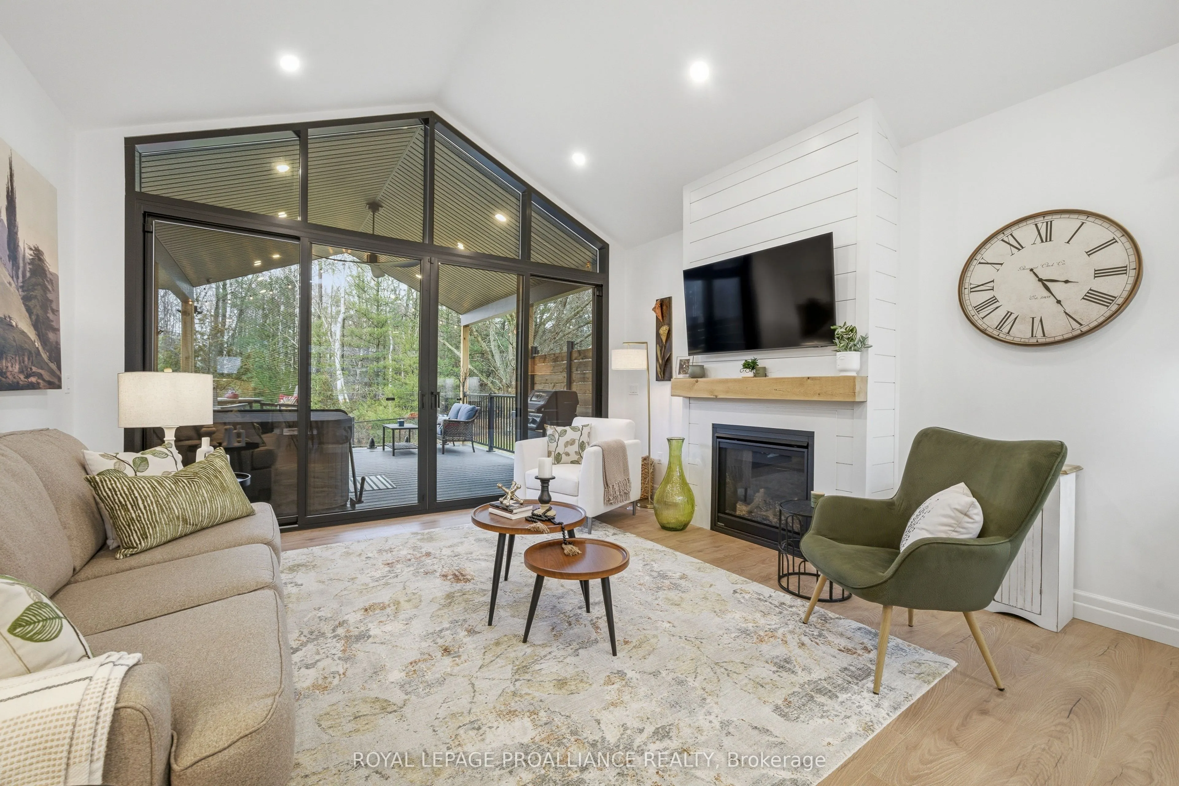 48 Deerview Drive
