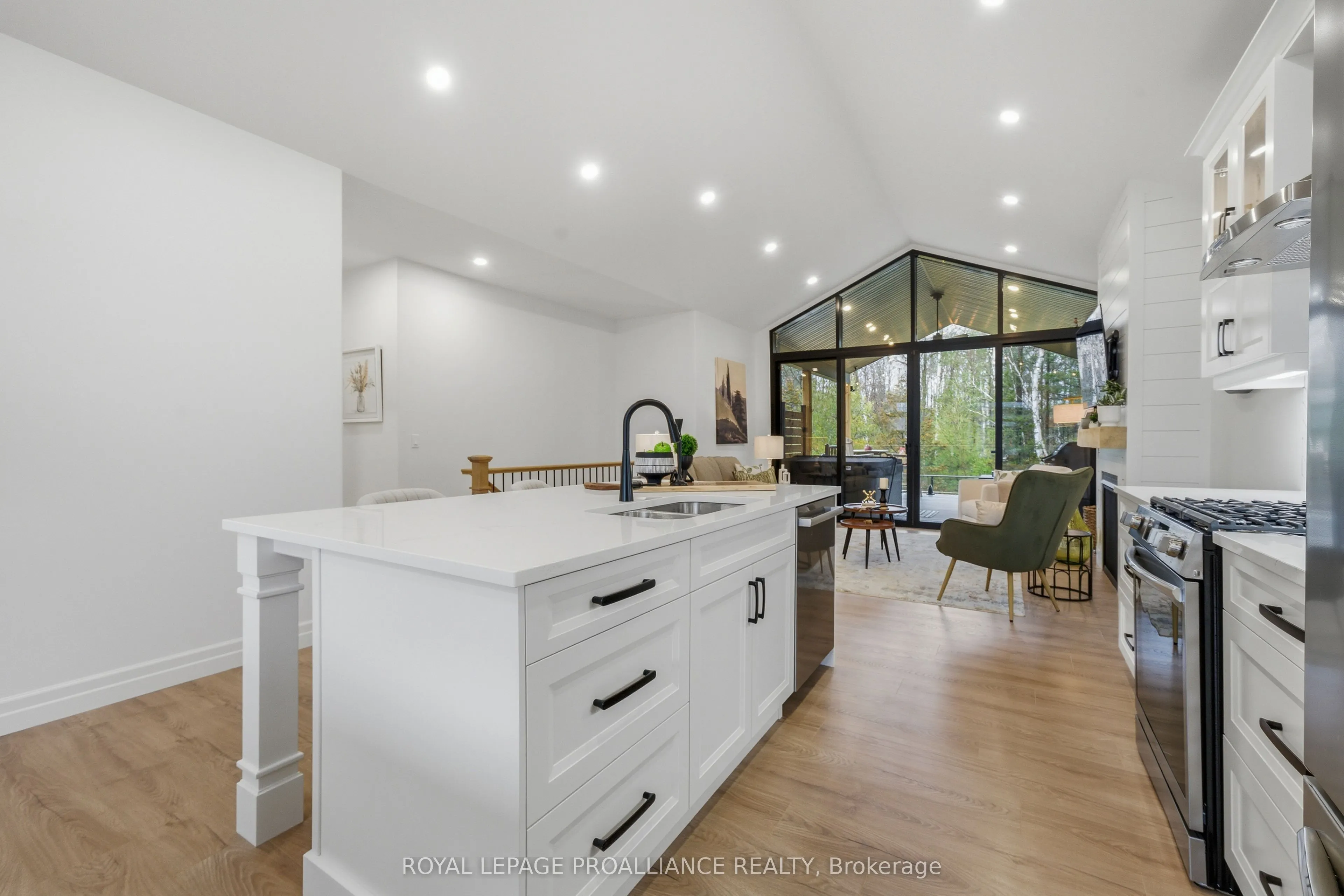 48 Deerview Drive