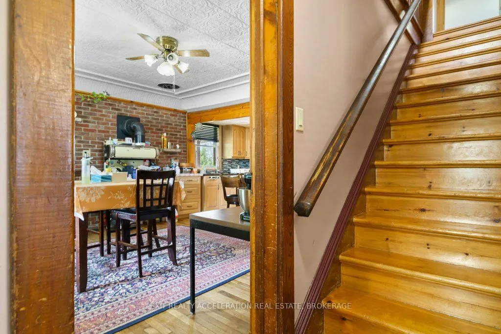 595 CRAIGEN Road