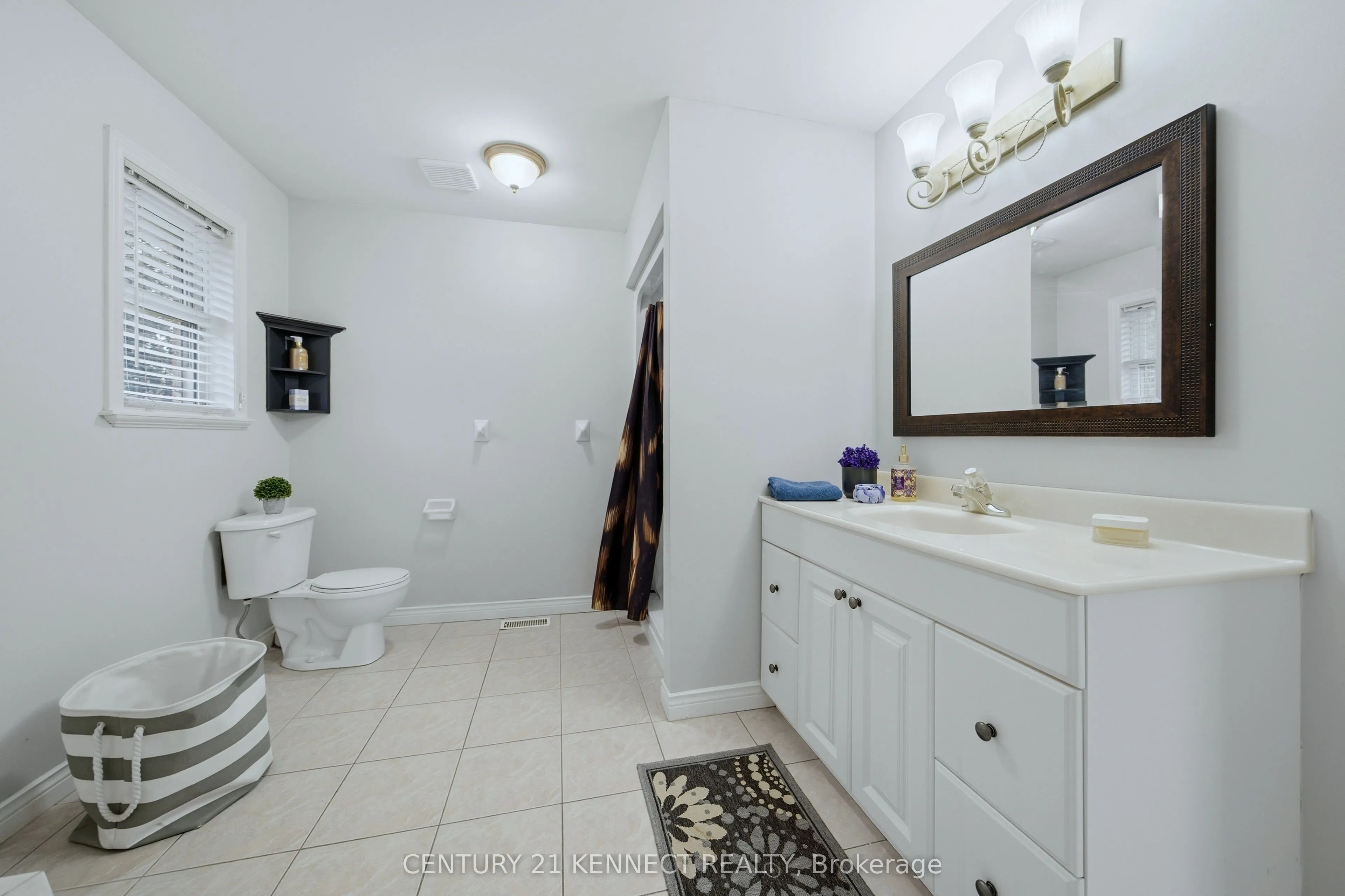 6 Laing Court