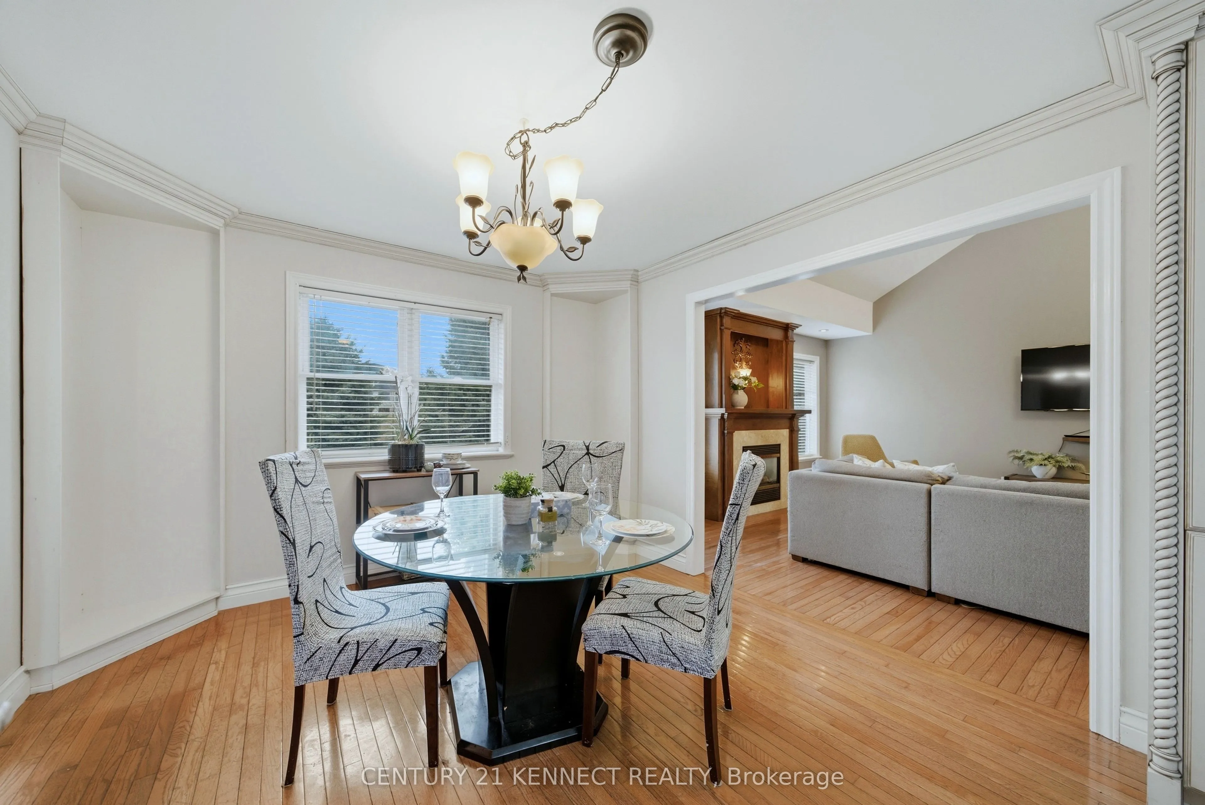 6 Laing Court
