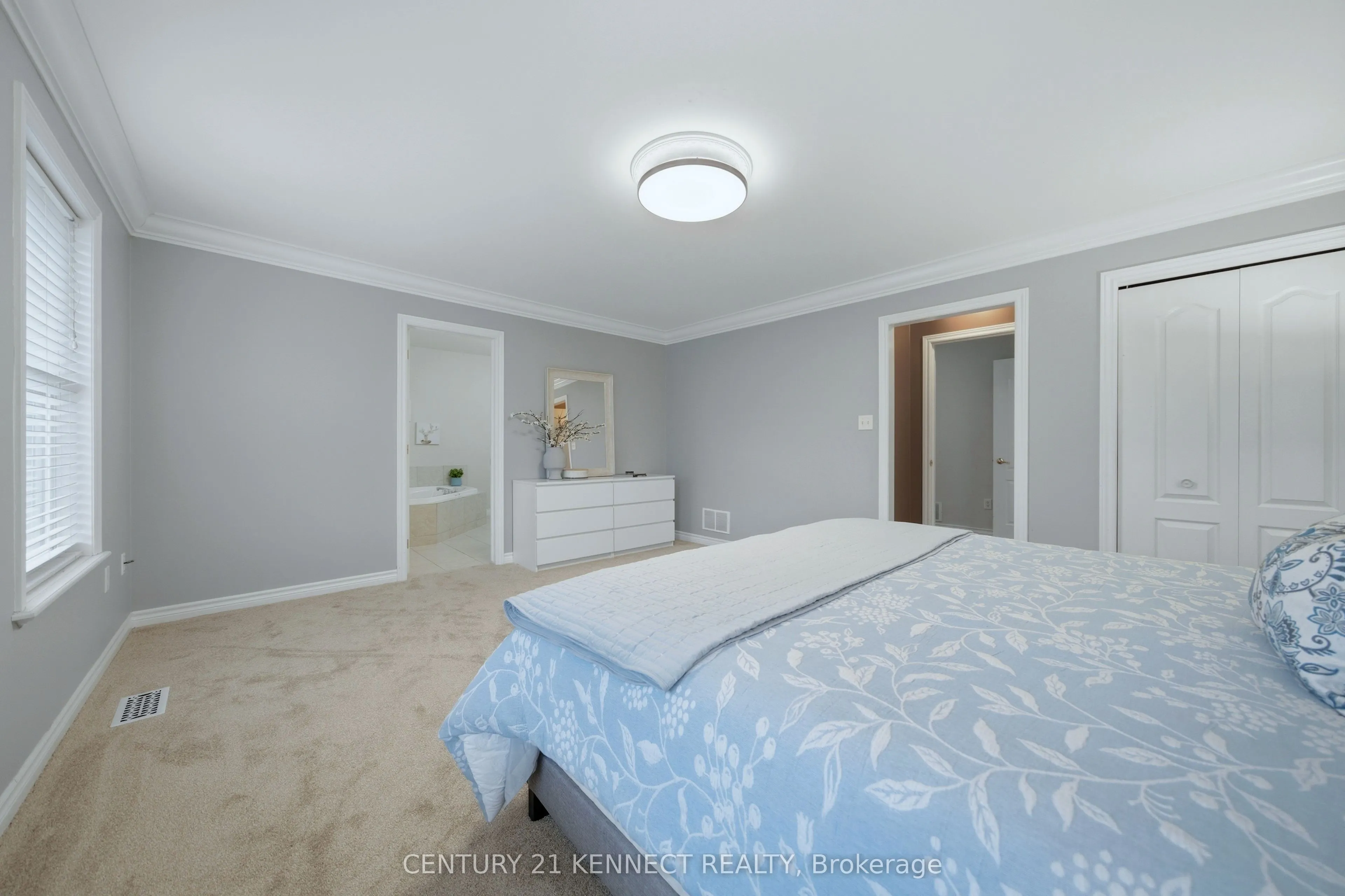 6 Laing Court