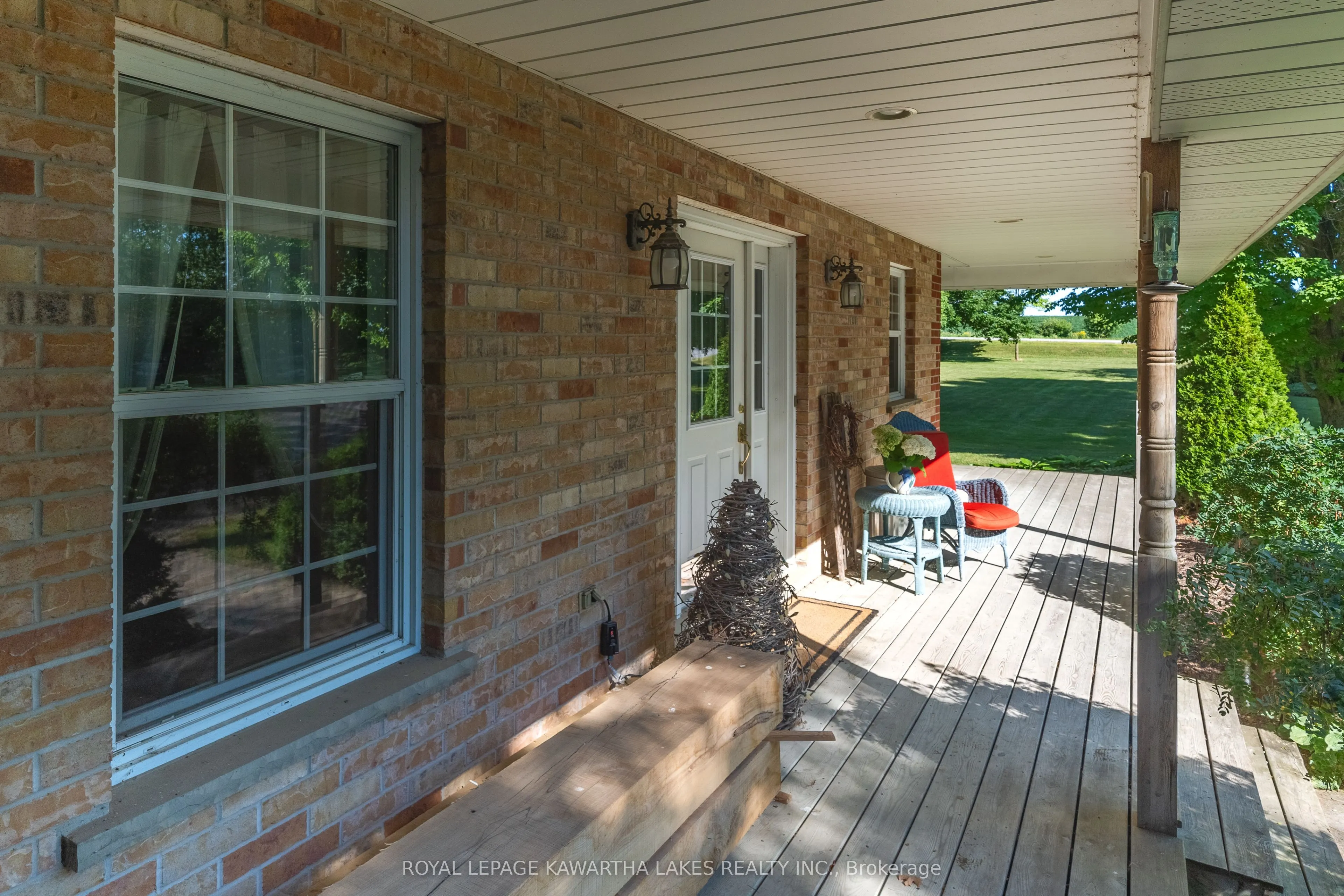 890 Woodville Road