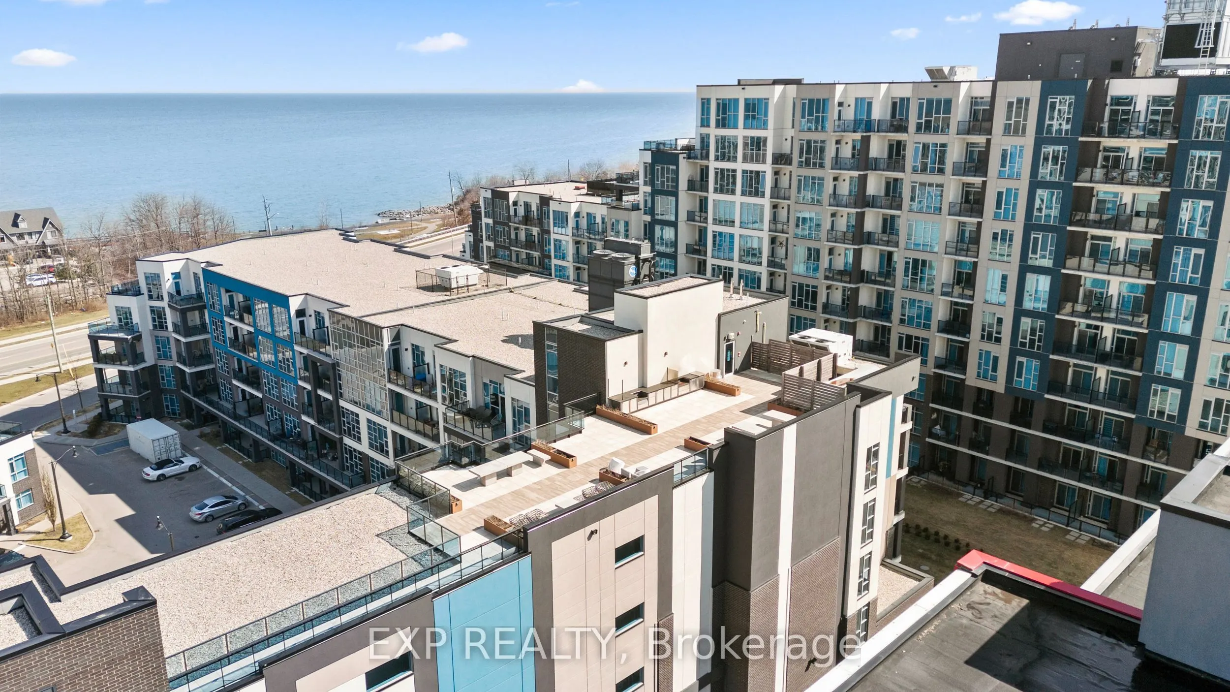10 Concord Place #209