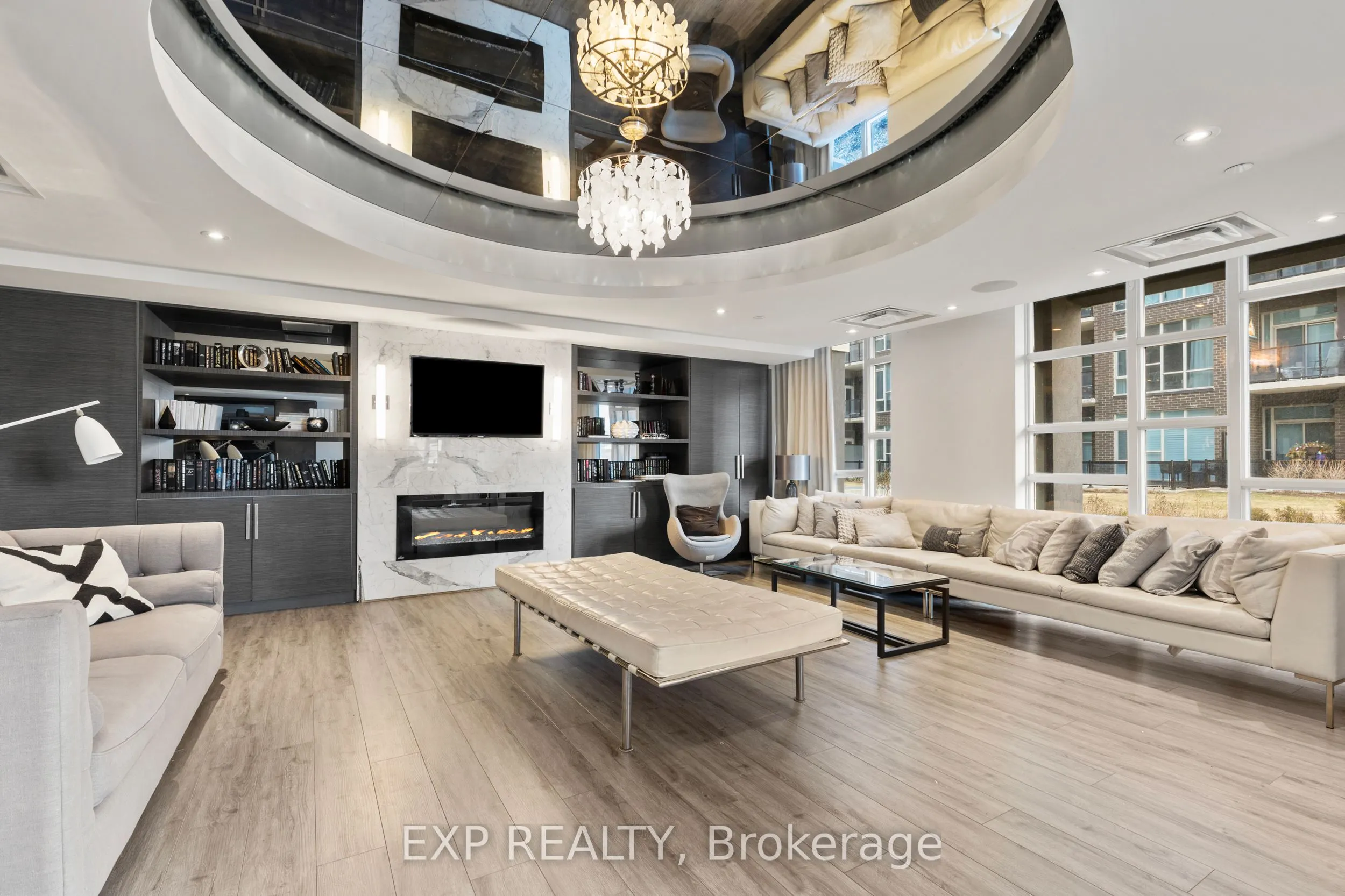 10 Concord Place #209