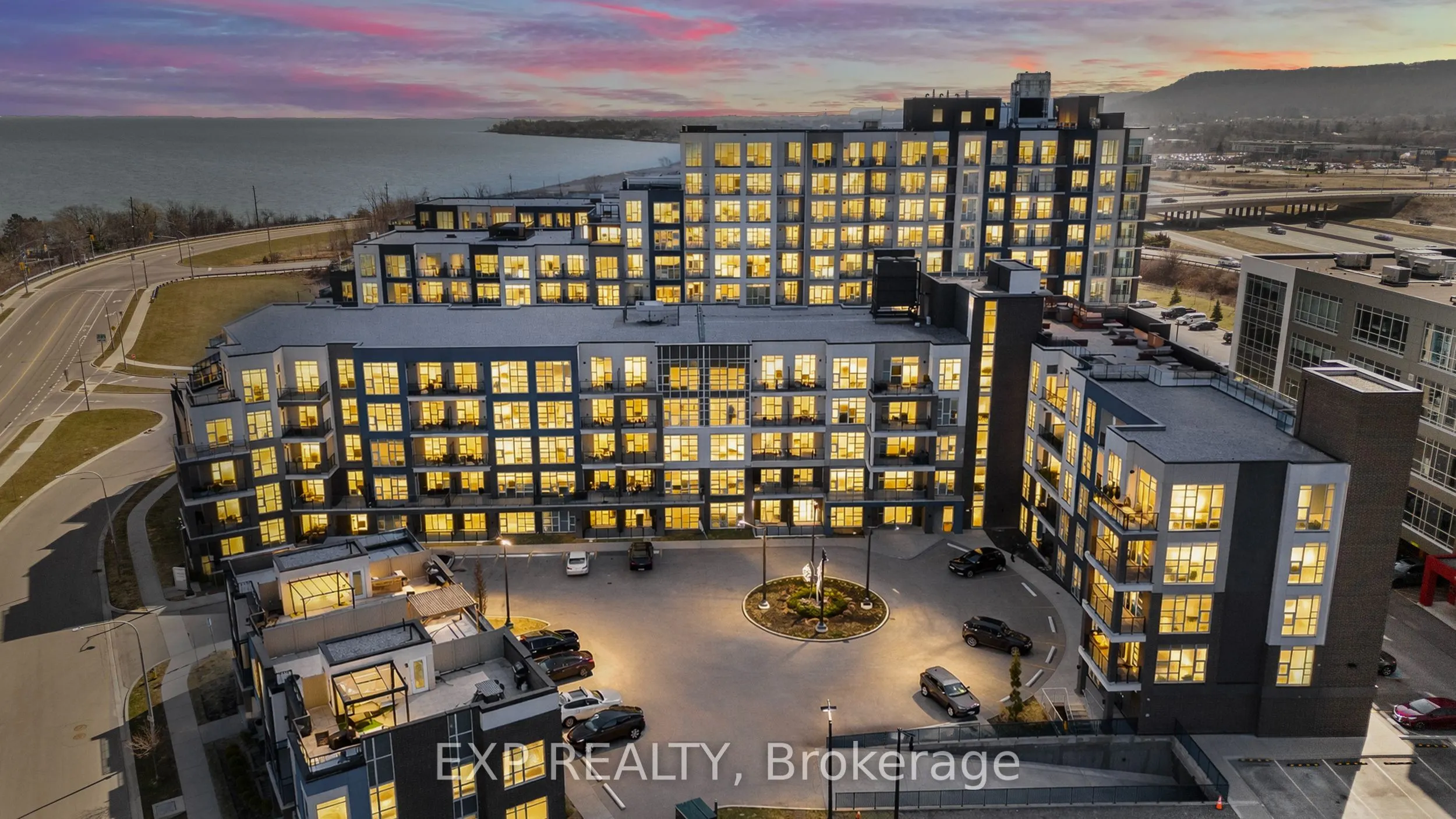 10 Concord Place #209