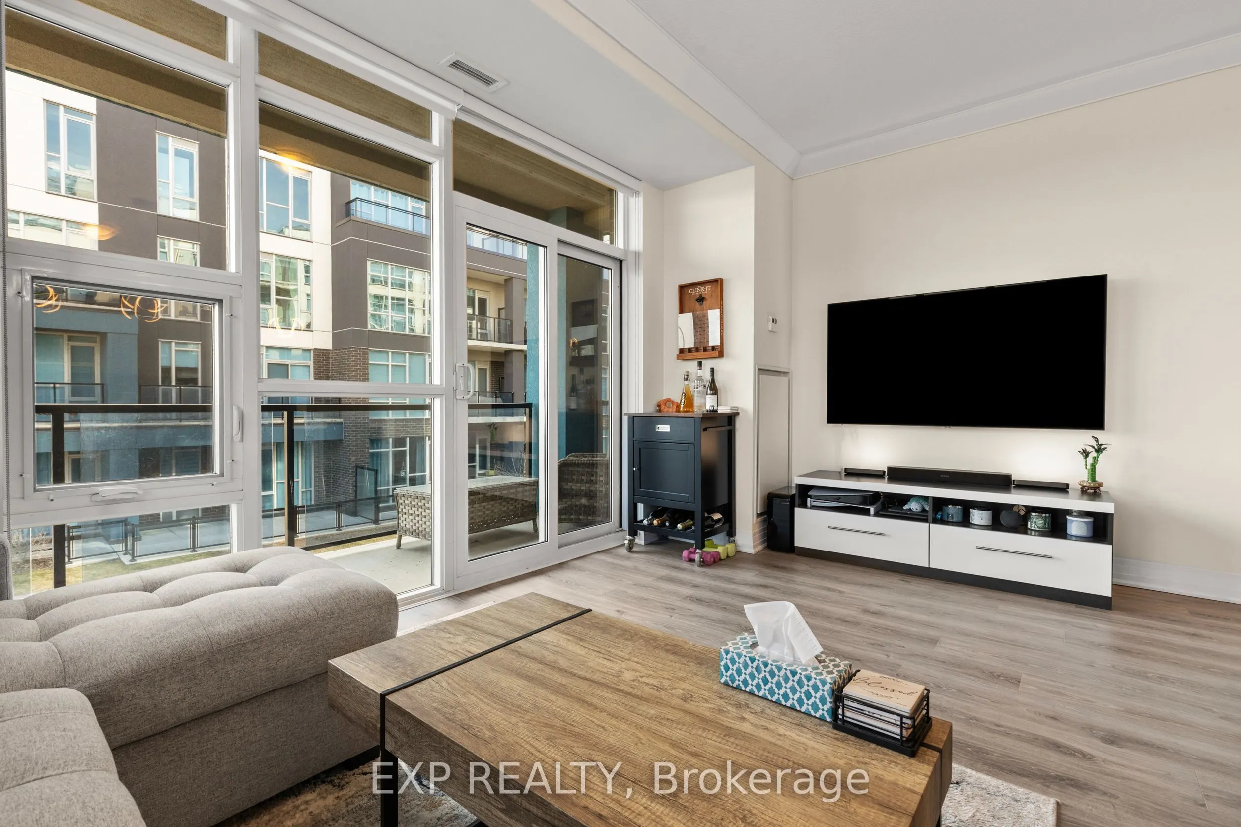 10 Concord Place #209